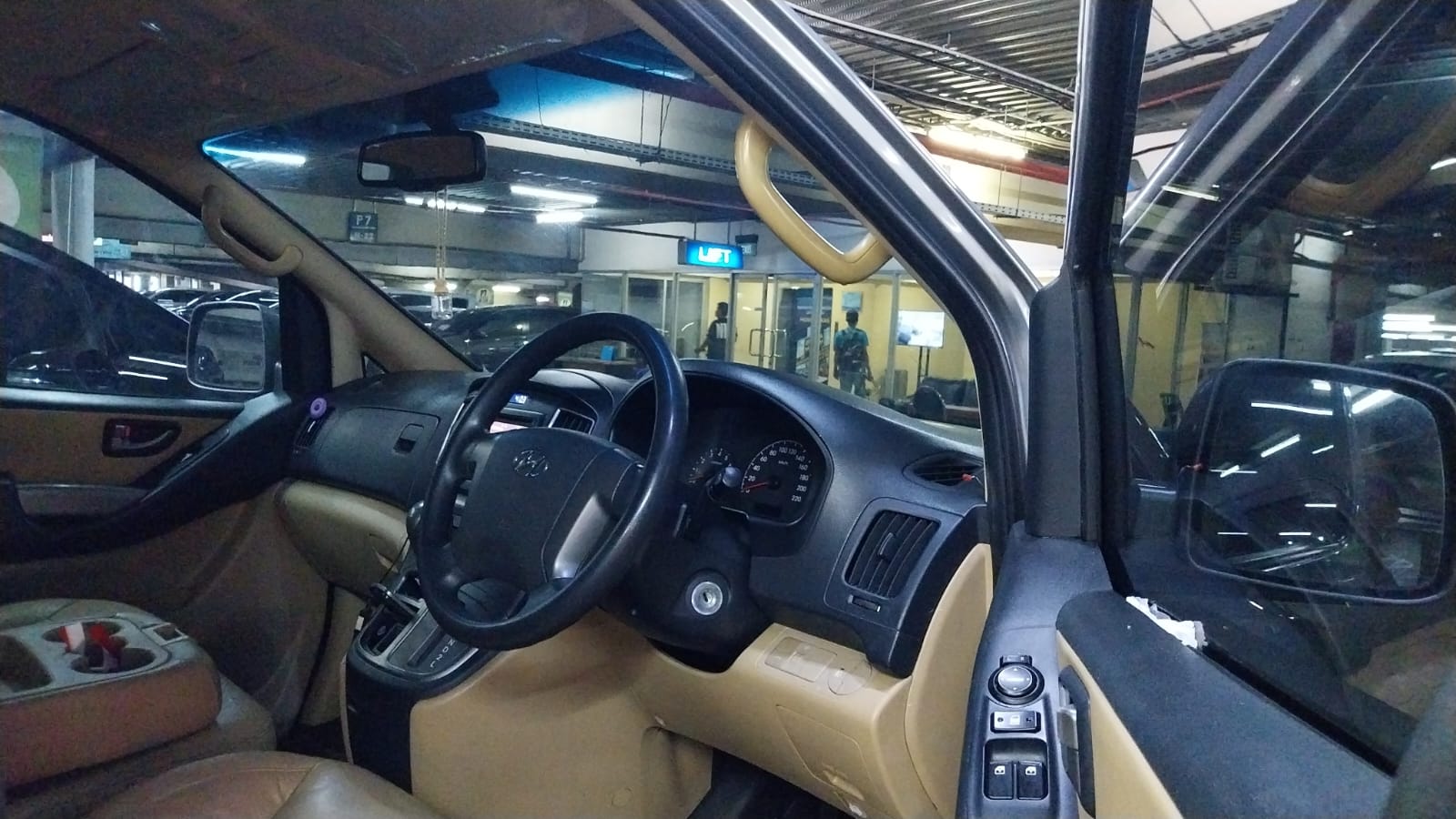 2017 Hyundai H1 2017 Hyundai H1