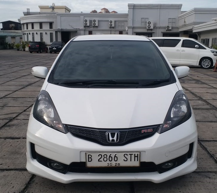 Second Hand 2013 Honda Jazz Second Hand 2013 Honda Jazz