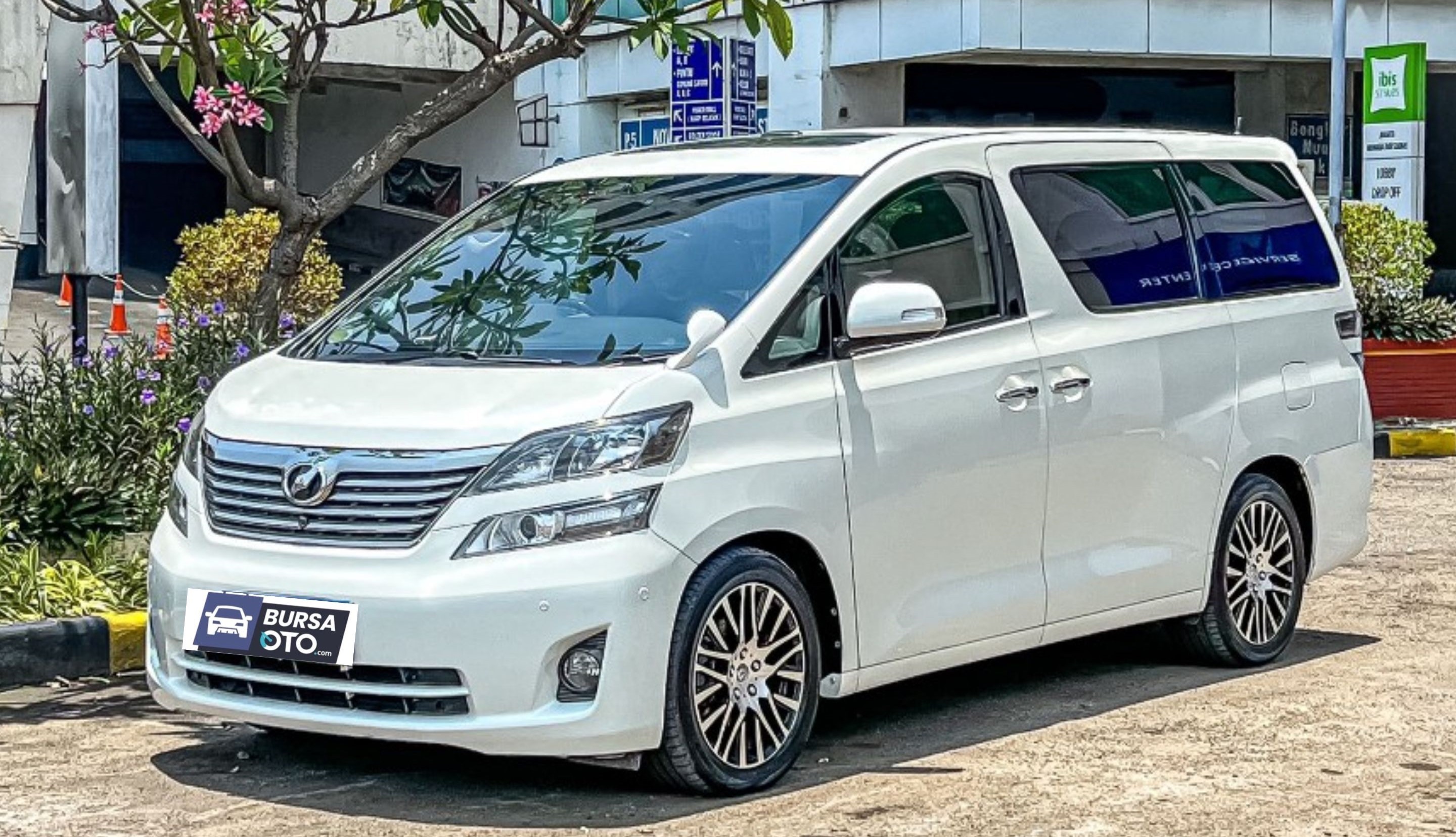 2011 Toyota Vellfire 2011 Toyota Vellfire