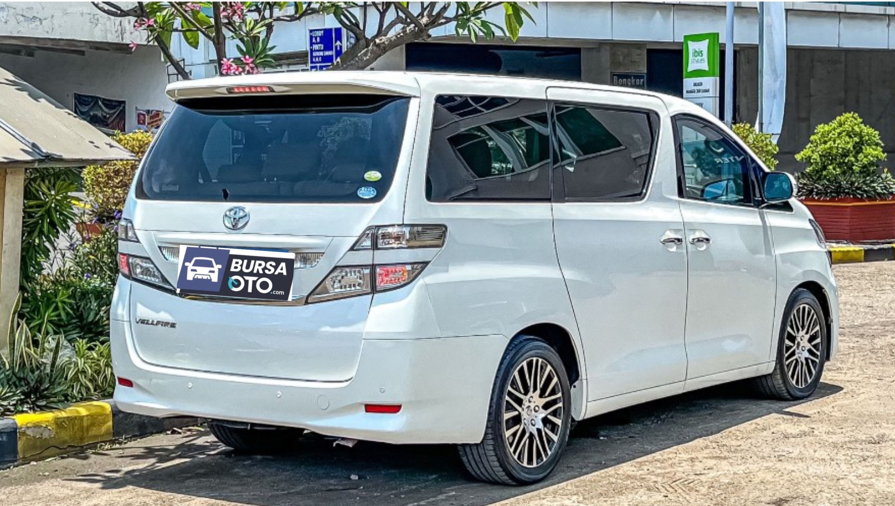 2011 Toyota Vellfire 2011 Toyota Vellfire