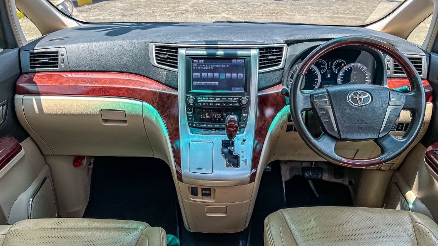 2011 Toyota Vellfire 2011 Toyota Vellfire