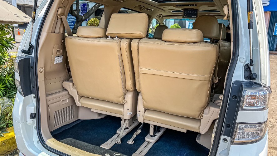 2011 Toyota Vellfire 2011 Toyota Vellfire