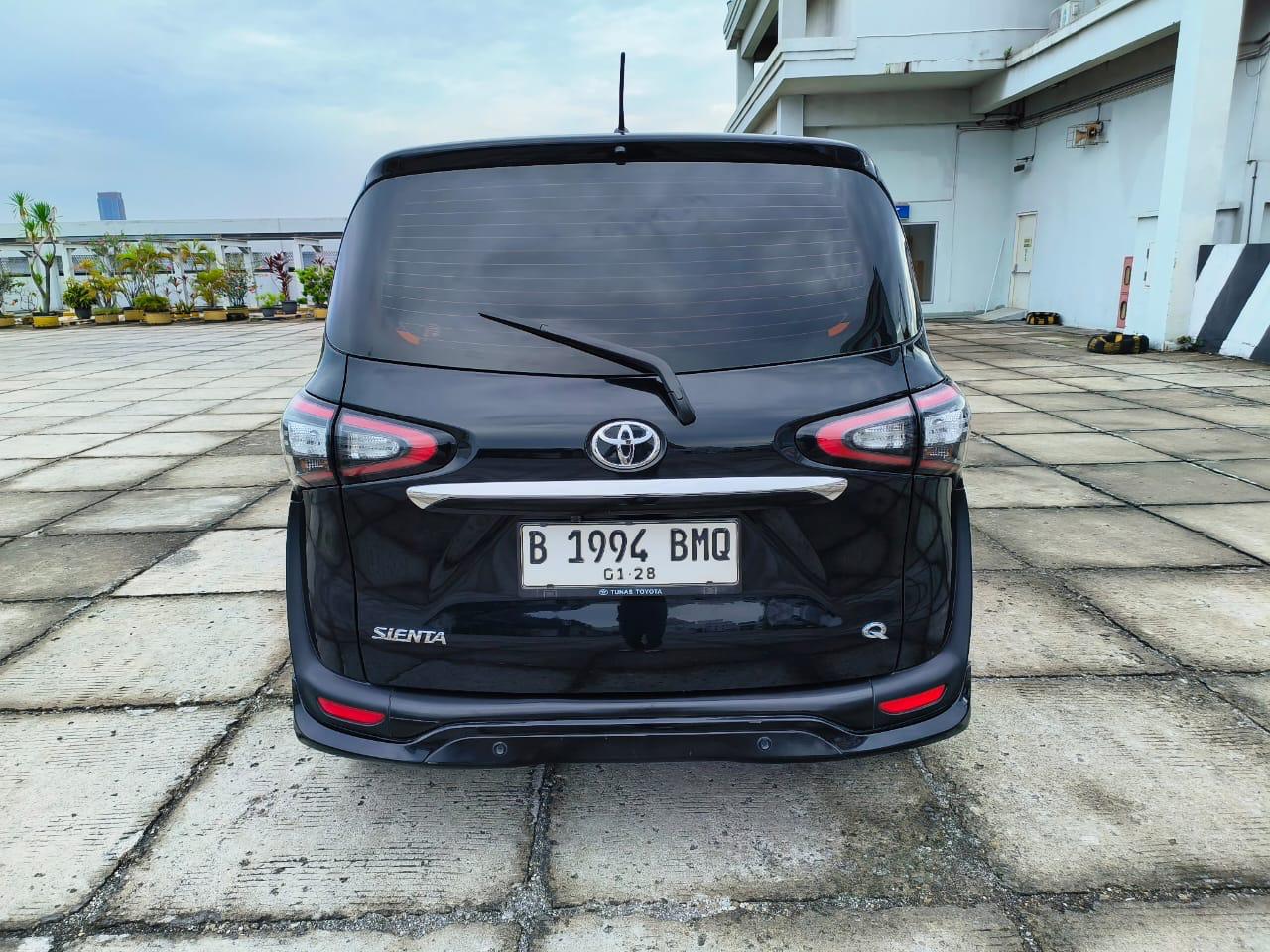 2017 Toyota Sienta 2017 Toyota Sienta