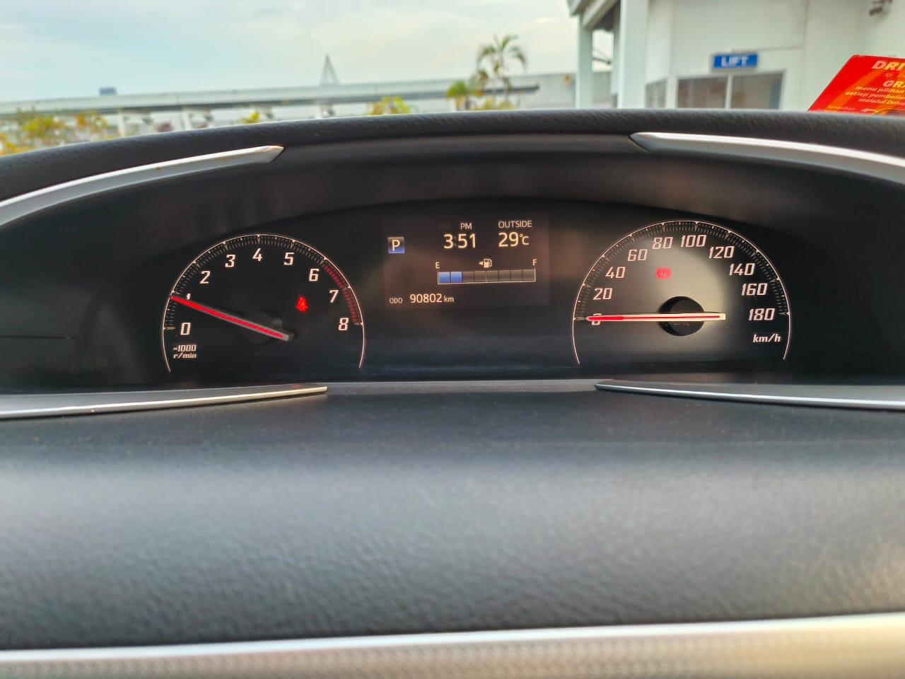 2017 Toyota Sienta 2017 Toyota Sienta