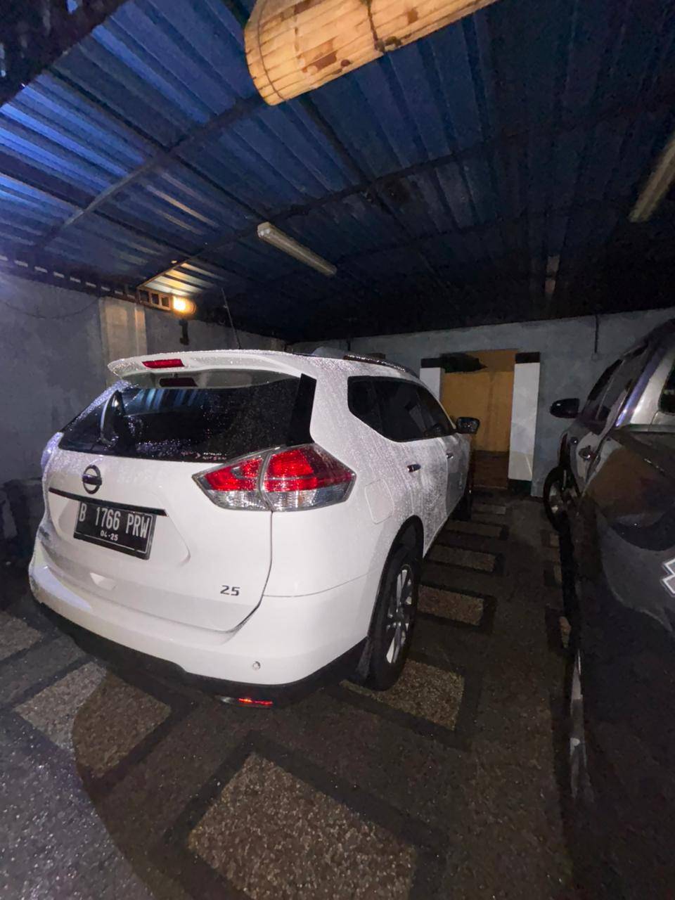 2015 Nissan X-Trail  2.5 ST AT 2015 Nissan X-Trail  2.5 ST AT