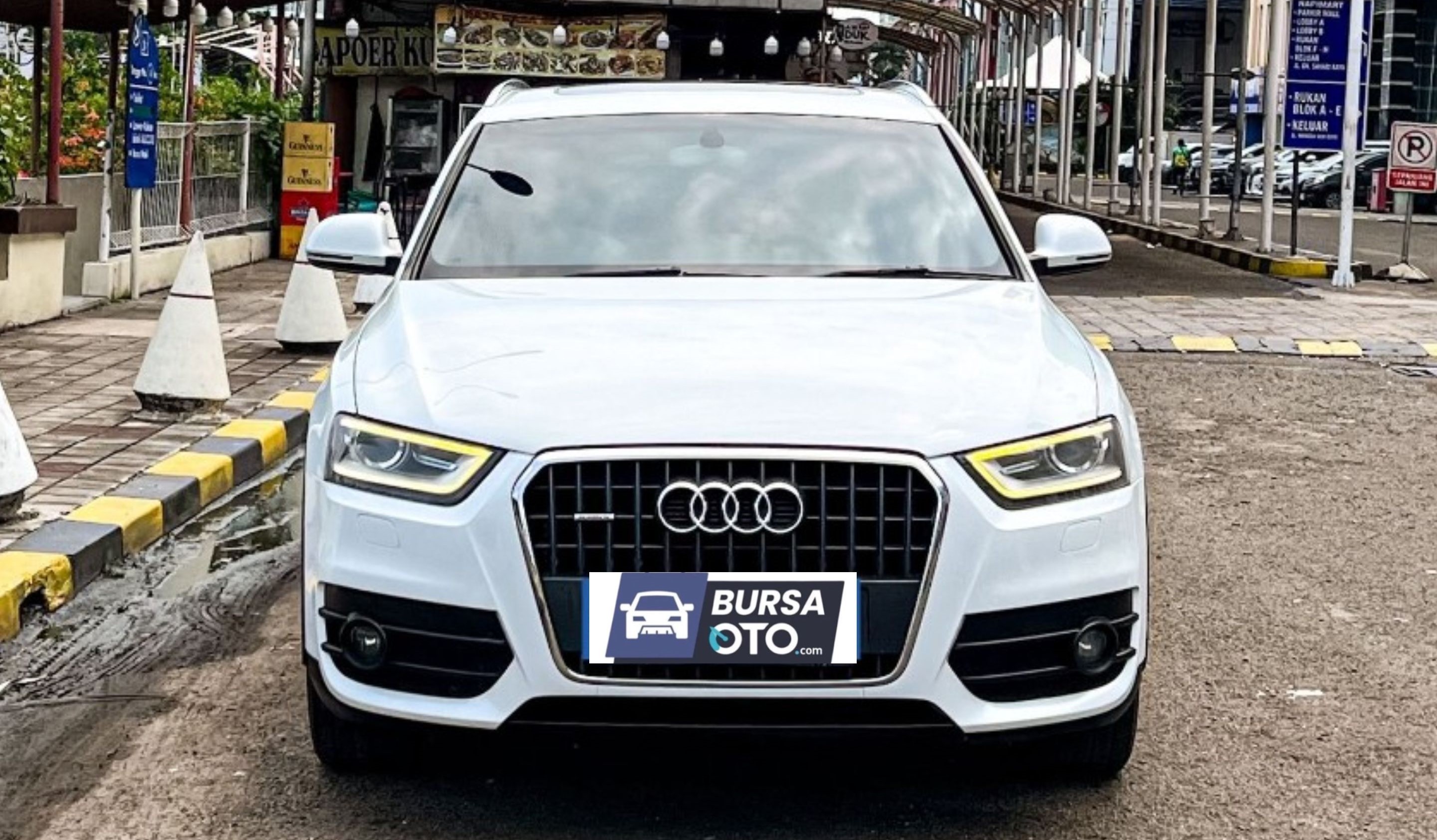 Second Hand 2012 Audi Q3 2.0L TFSI AT Second Hand 2012 Audi Q3 2.0L TFSI AT
