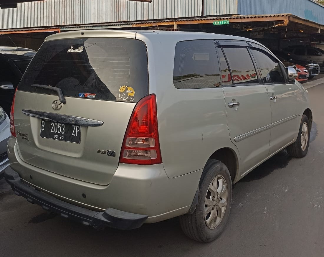 2012 Toyota Kijang Innova 2012 Toyota Kijang Innova