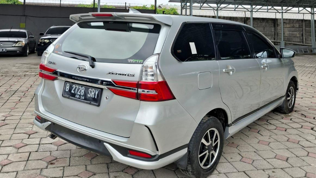 2021 Daihatsu Grand Xenia 2021 Daihatsu Grand Xenia