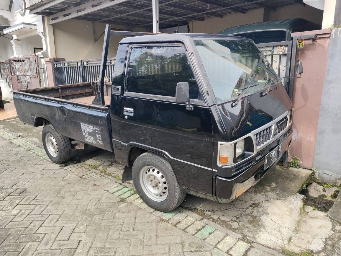 2011 Mitsubishi L300 Pickup Standard 2011 Mitsubishi L300 Pickup Standard