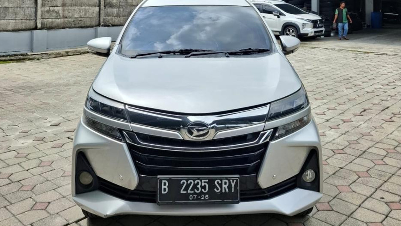 Second Hand 2021 Daihatsu Grand Xenia 1.5 R Deluxe MT Second Hand 2021 Daihatsu Grand Xenia 1.5 R Deluxe MT