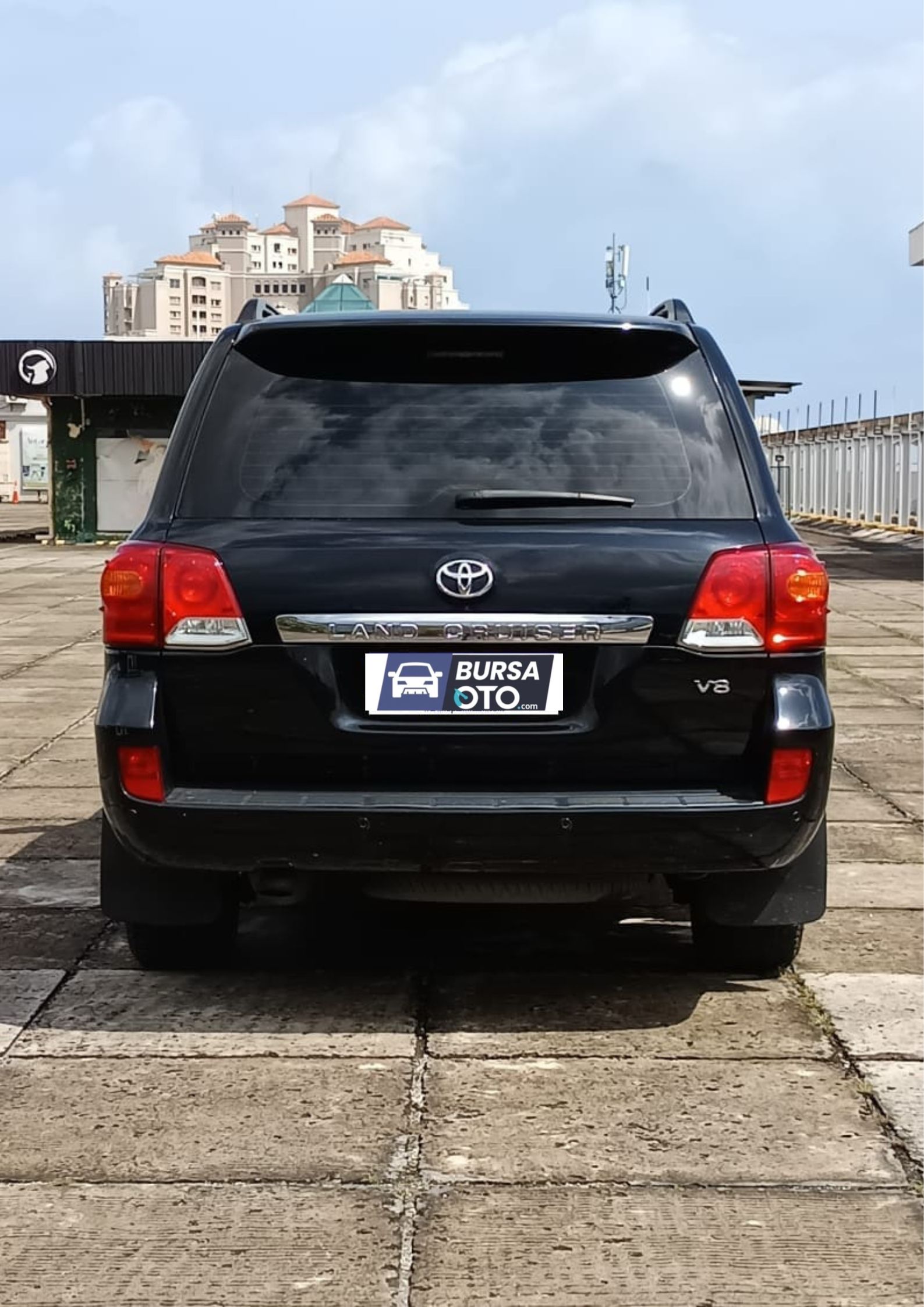 2013 Toyota Land Cruiser 2013 Toyota Land Cruiser