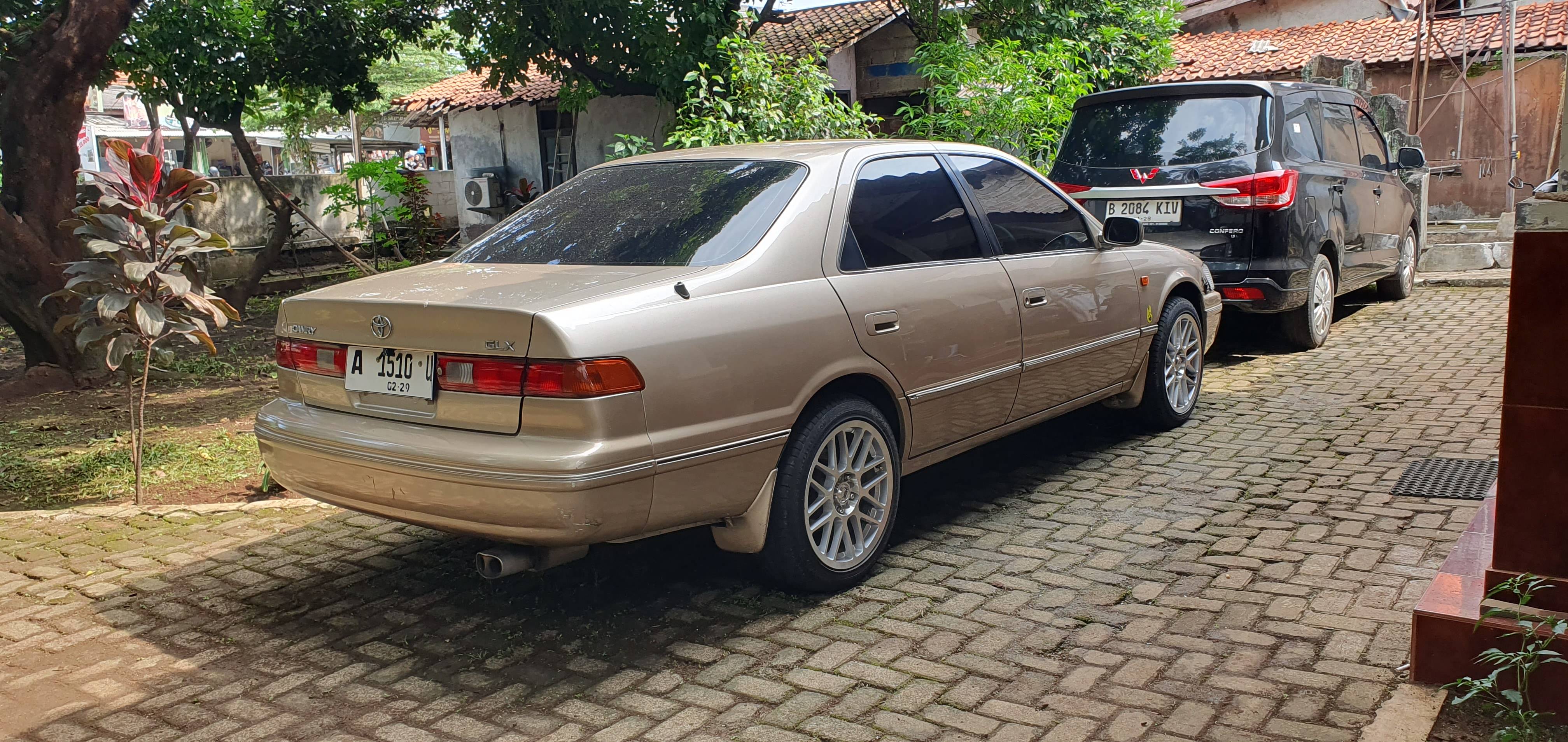 2000 Toyota Camry 2.2L MT 2000 Toyota Camry 2.2L MT