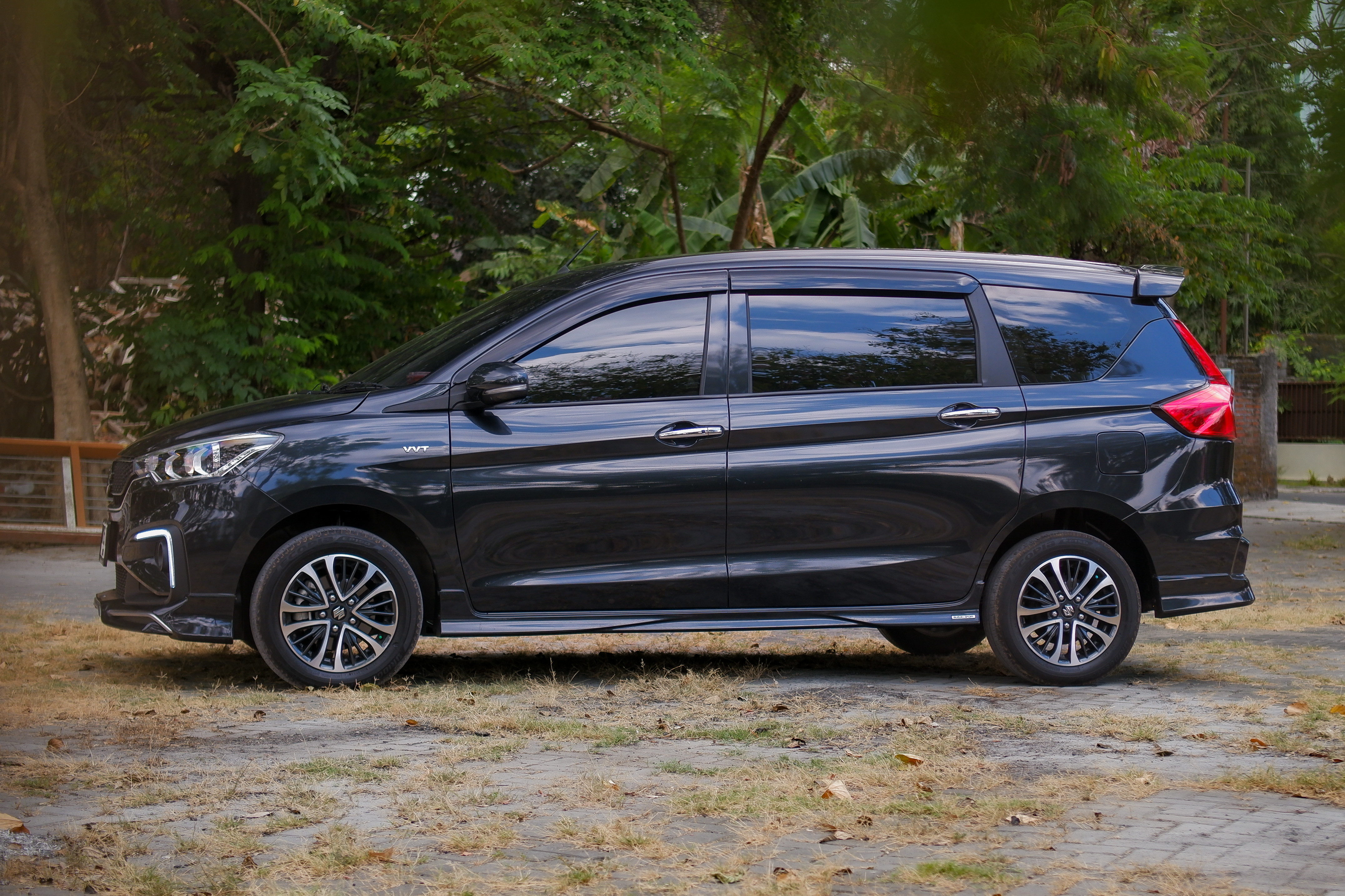 2023 Suzuki Ertiga Smart Hybrid SS AT 2023 Suzuki Ertiga Smart Hybrid SS AT