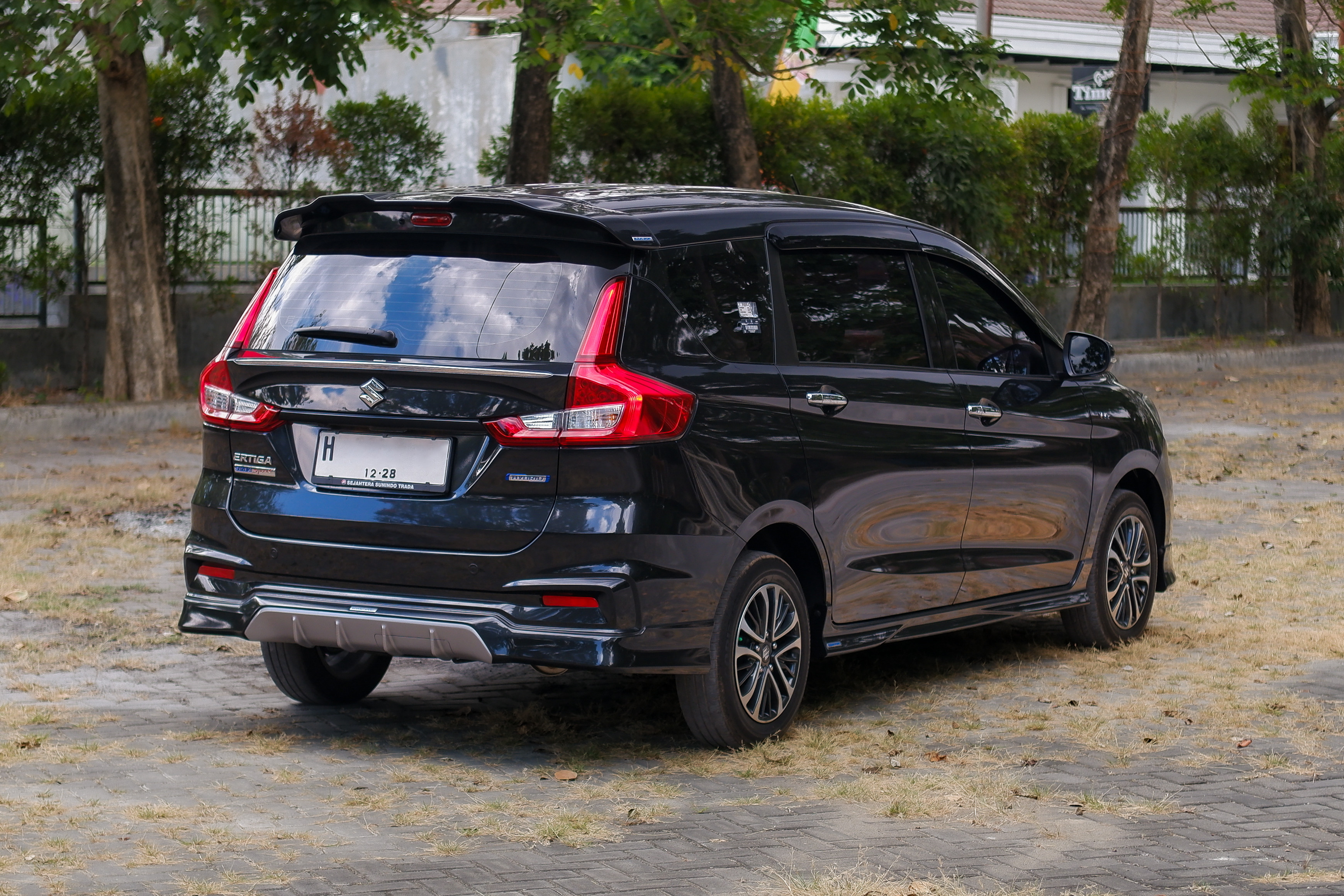 2023 Suzuki Ertiga Smart Hybrid SS AT 2023 Suzuki Ertiga Smart Hybrid SS AT