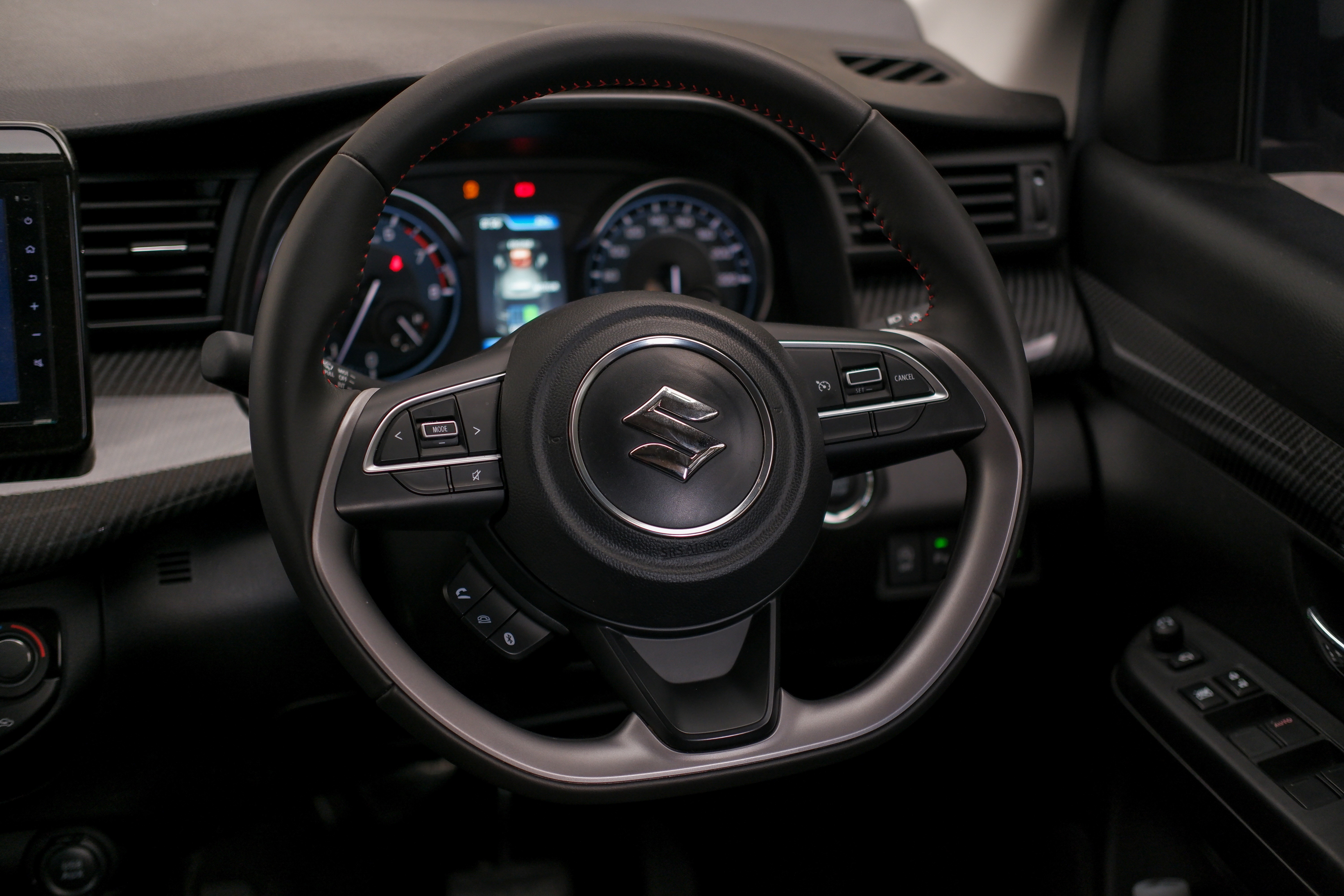 2023 Suzuki Ertiga Smart Hybrid SS AT 2023 Suzuki Ertiga Smart Hybrid SS AT