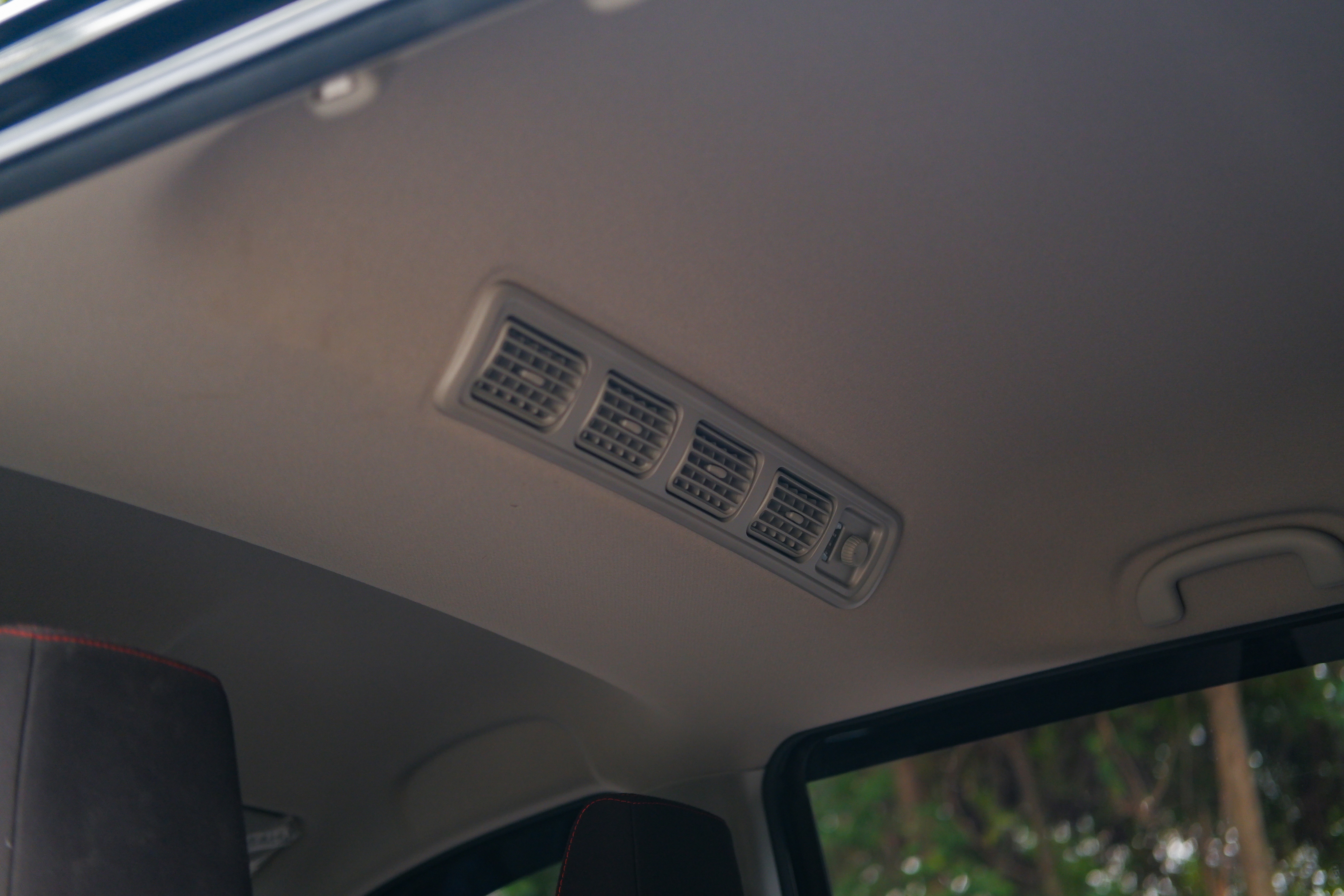 2023 Suzuki Ertiga Smart Hybrid SS AT 2023 Suzuki Ertiga Smart Hybrid SS AT