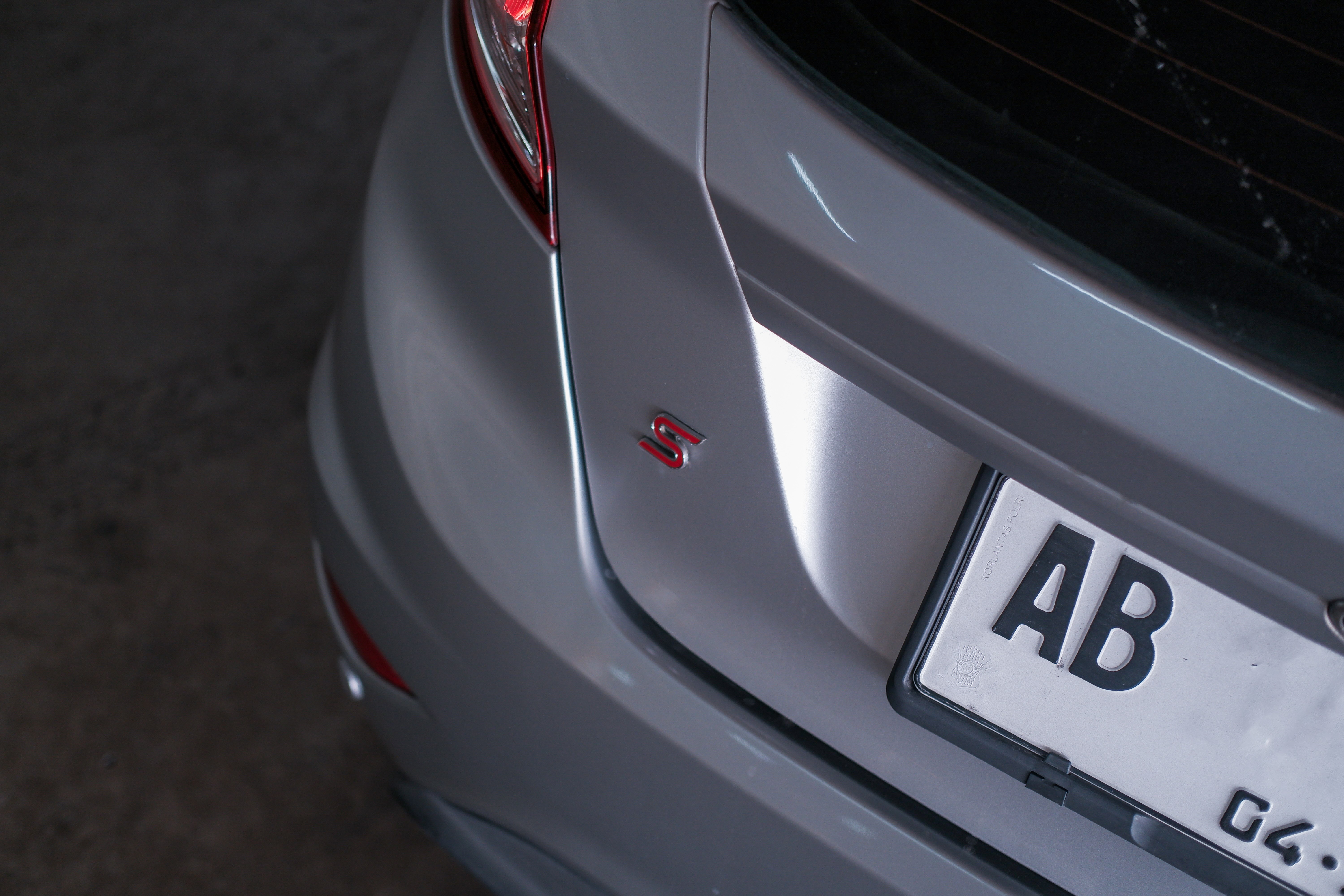 2015 Ford Fiesta  1.5L AT S 2015 Ford Fiesta  1.5L AT S