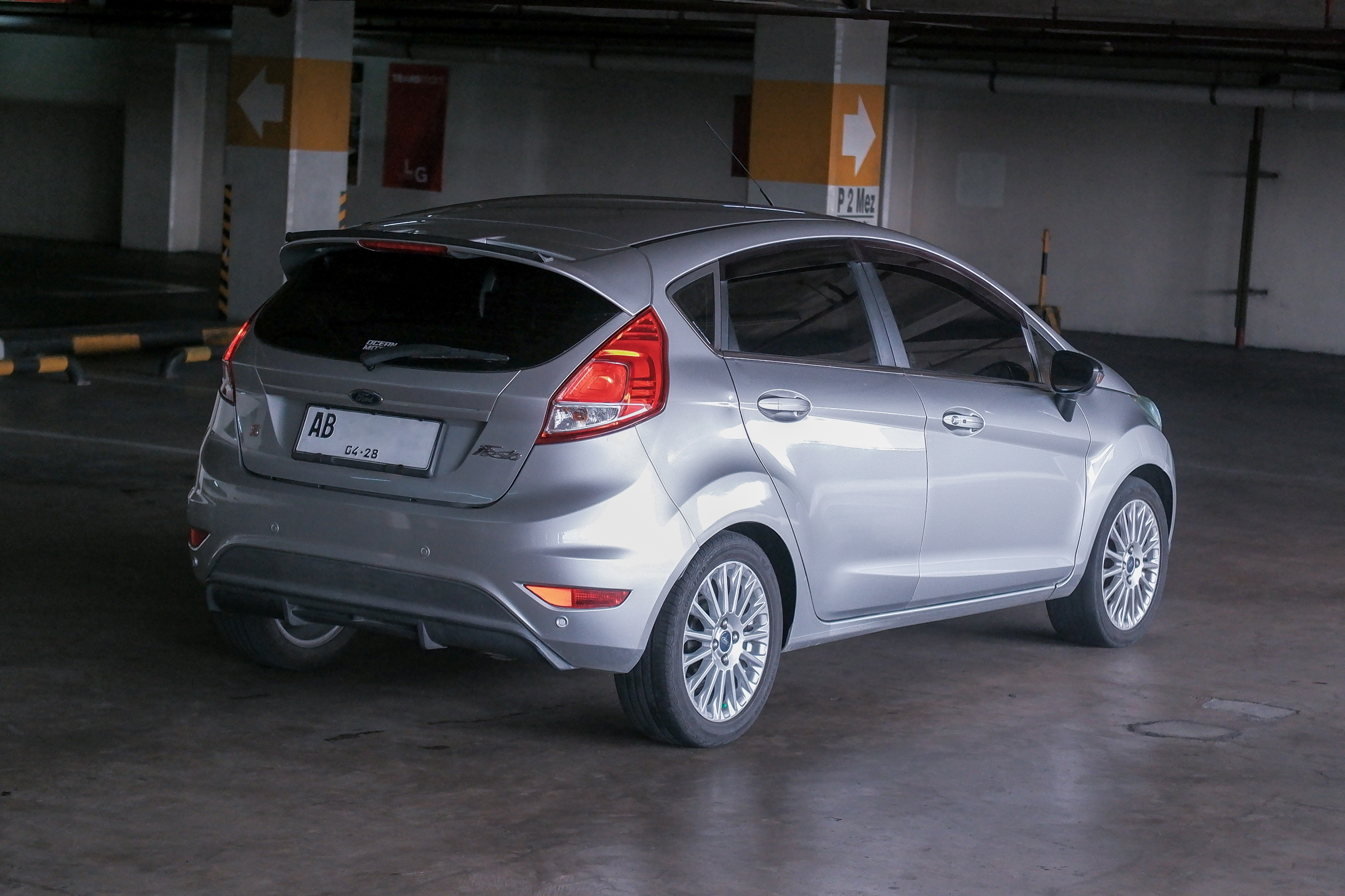 2015 Ford Fiesta  1.5L AT S 2015 Ford Fiesta  1.5L AT S