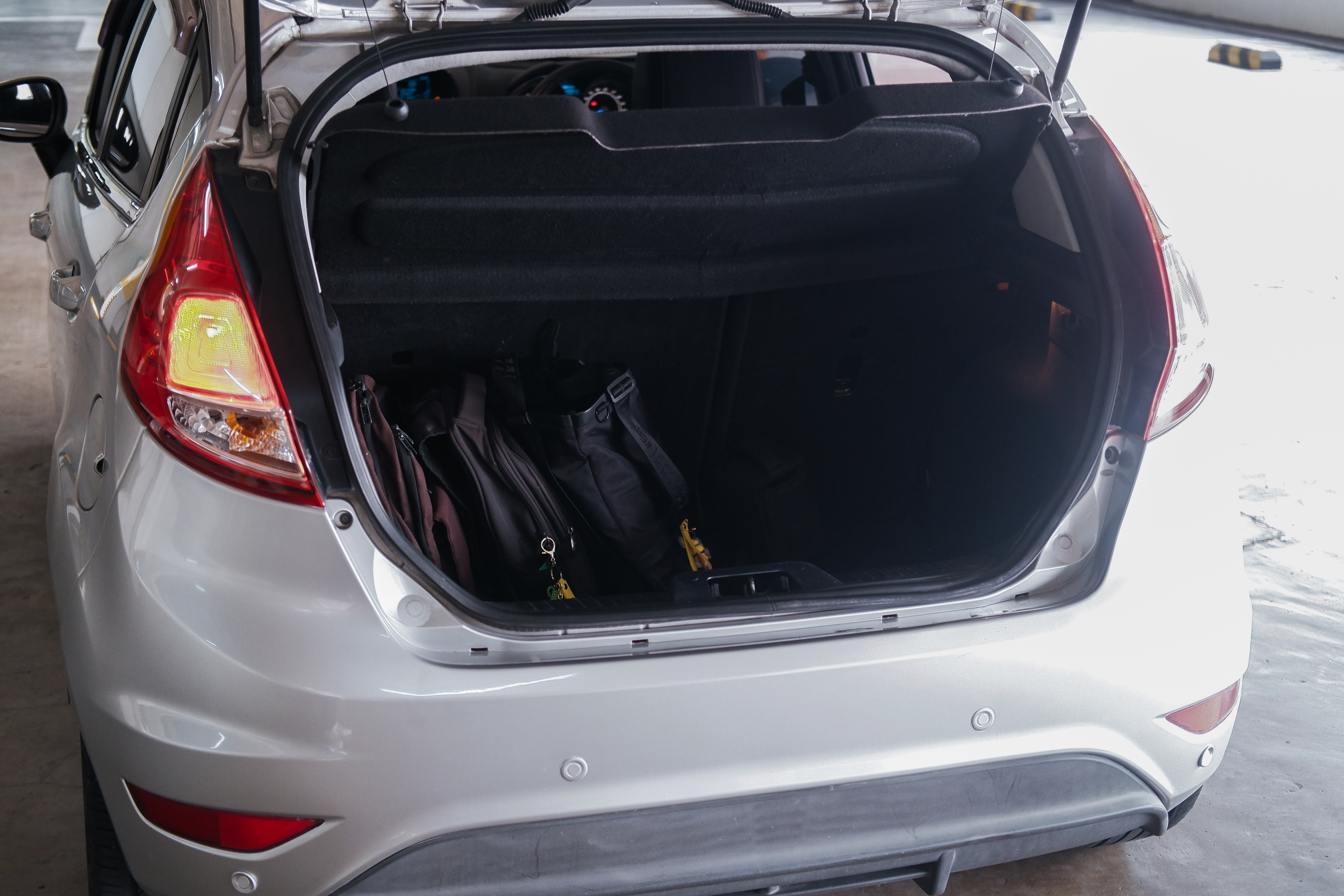 2015 Ford Fiesta  1.5L AT S 2015 Ford Fiesta  1.5L AT S