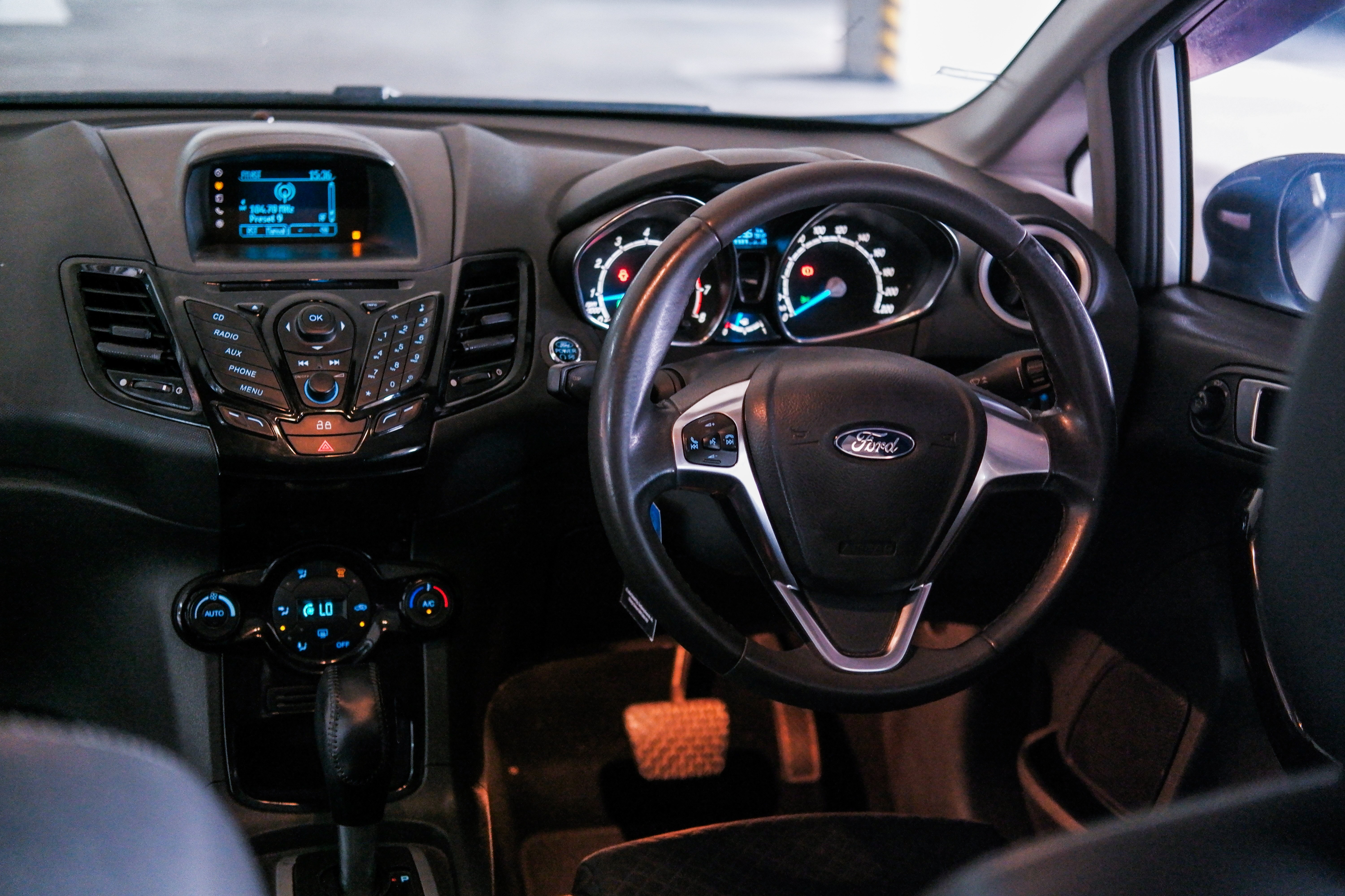 2015 Ford Fiesta  1.5L AT S 2015 Ford Fiesta  1.5L AT S