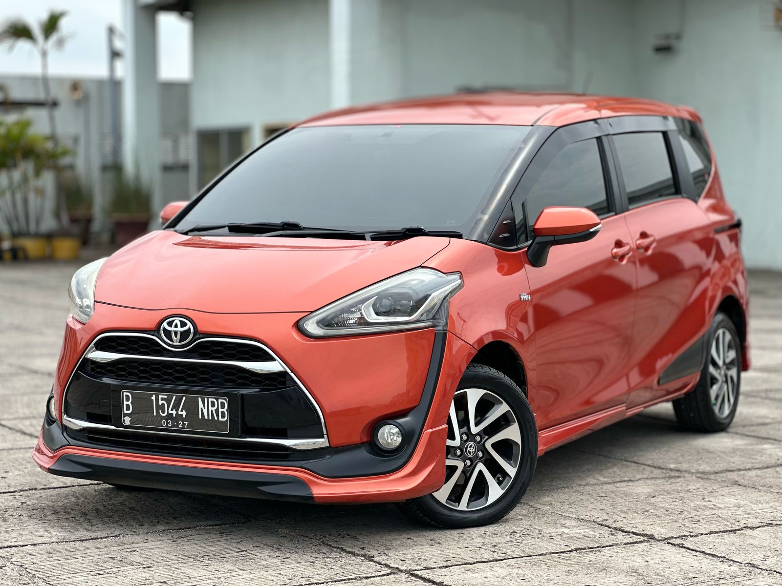 2017 Toyota Sienta 2017 Toyota Sienta