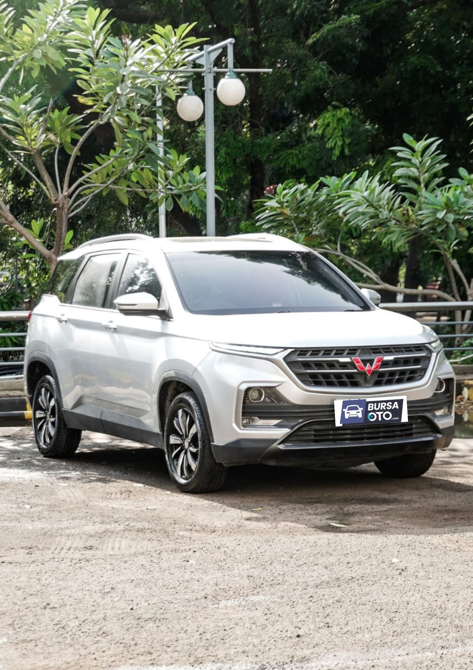 2019 Wuling Almaz Bekas 2019 Wuling Almaz Bekas