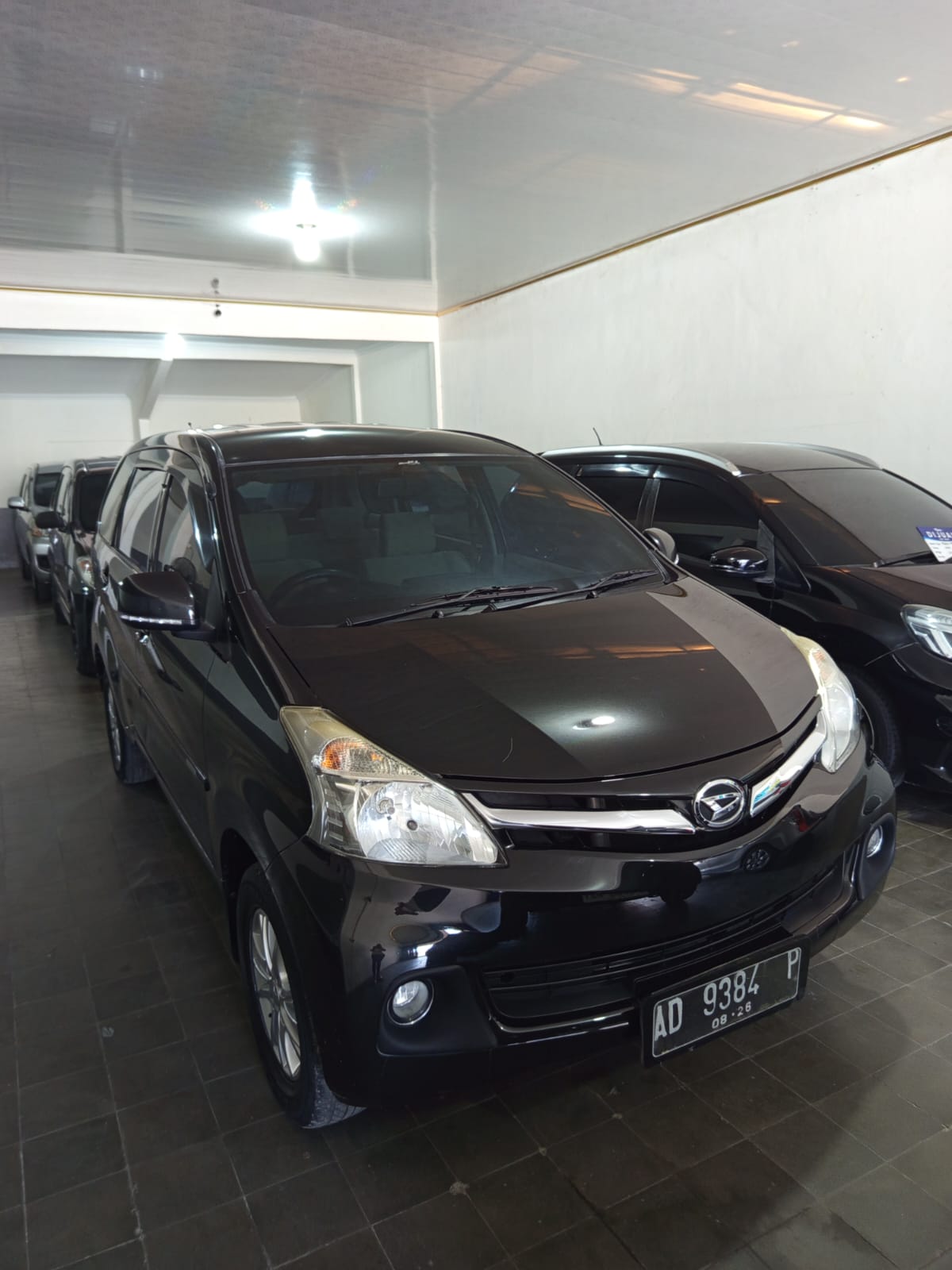 2013 Daihatsu Xenia  1.3 R MT 2013 Daihatsu Xenia  1.3 R MT