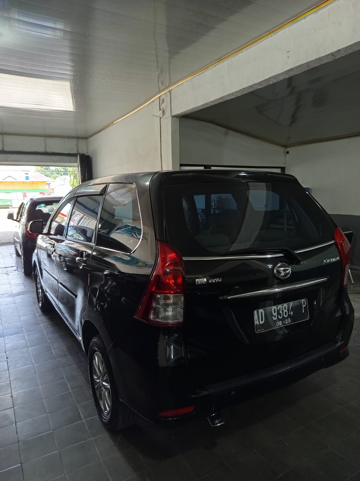 2013 Daihatsu Xenia  1.3 R MT 2013 Daihatsu Xenia  1.3 R MT