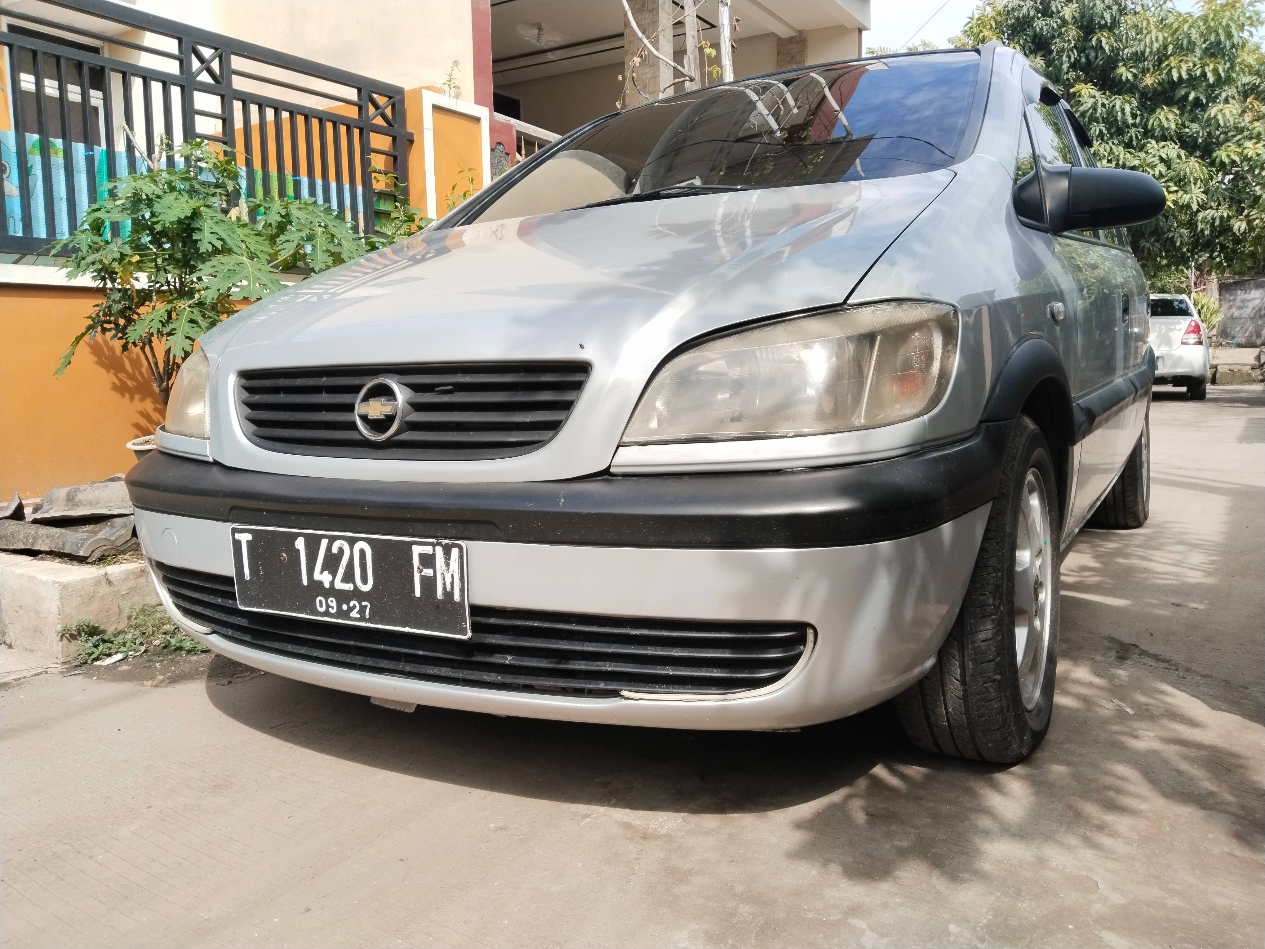 Second Hand 2004 Chevrolet Zafira CD Second Hand 2004 Chevrolet Zafira CD