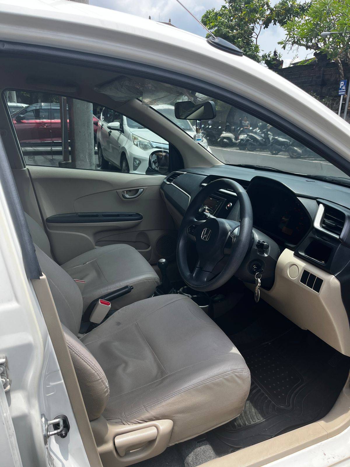 2016 Honda Brio Satya E M/T 2016 Honda Brio Satya E M/T