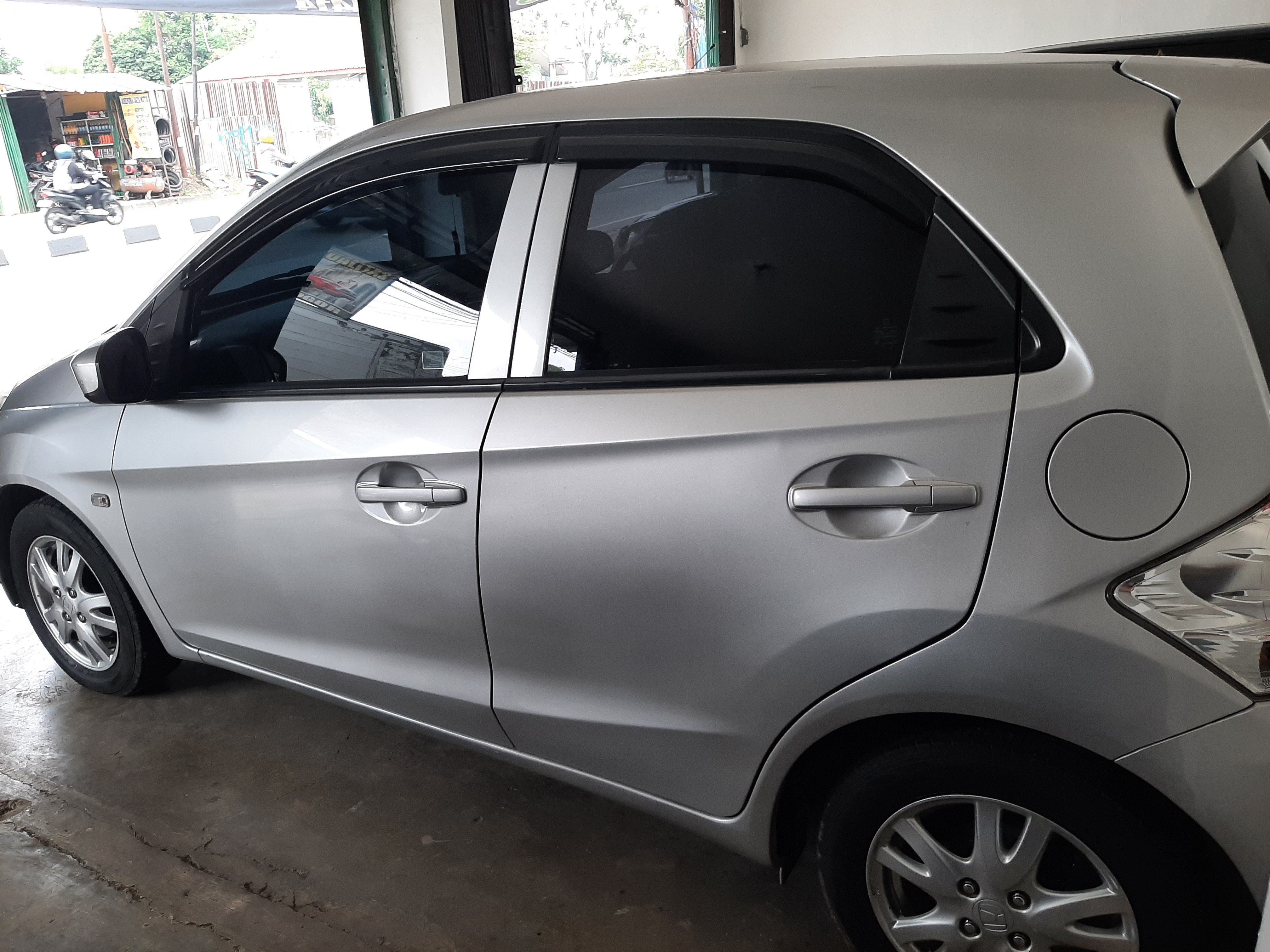 2015 Honda Brio  1.2 SATYA DD1 E M/T MNB 2015 Honda Brio  1.2 SATYA DD1 E M/T MNB