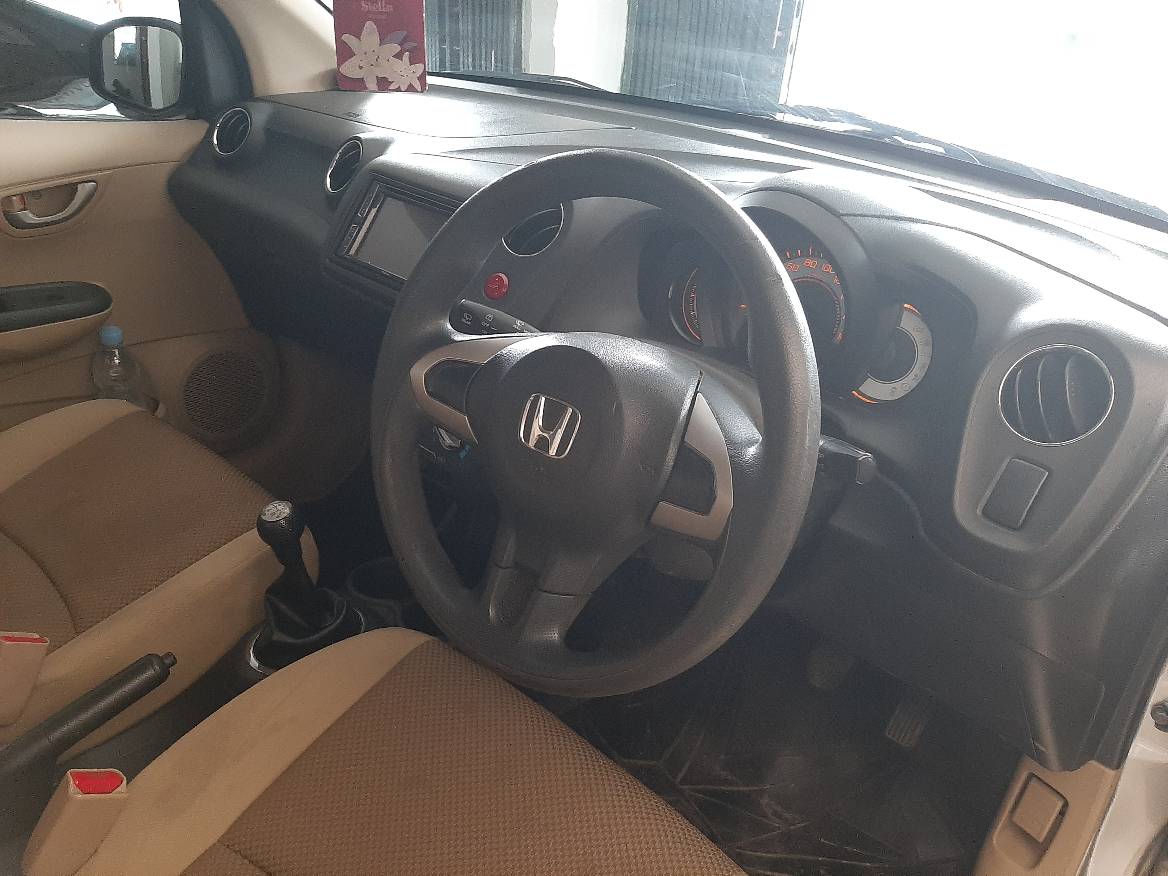 2015 Honda Brio  1.2 SATYA DD1 E M/T MNB 2015 Honda Brio  1.2 SATYA DD1 E M/T MNB