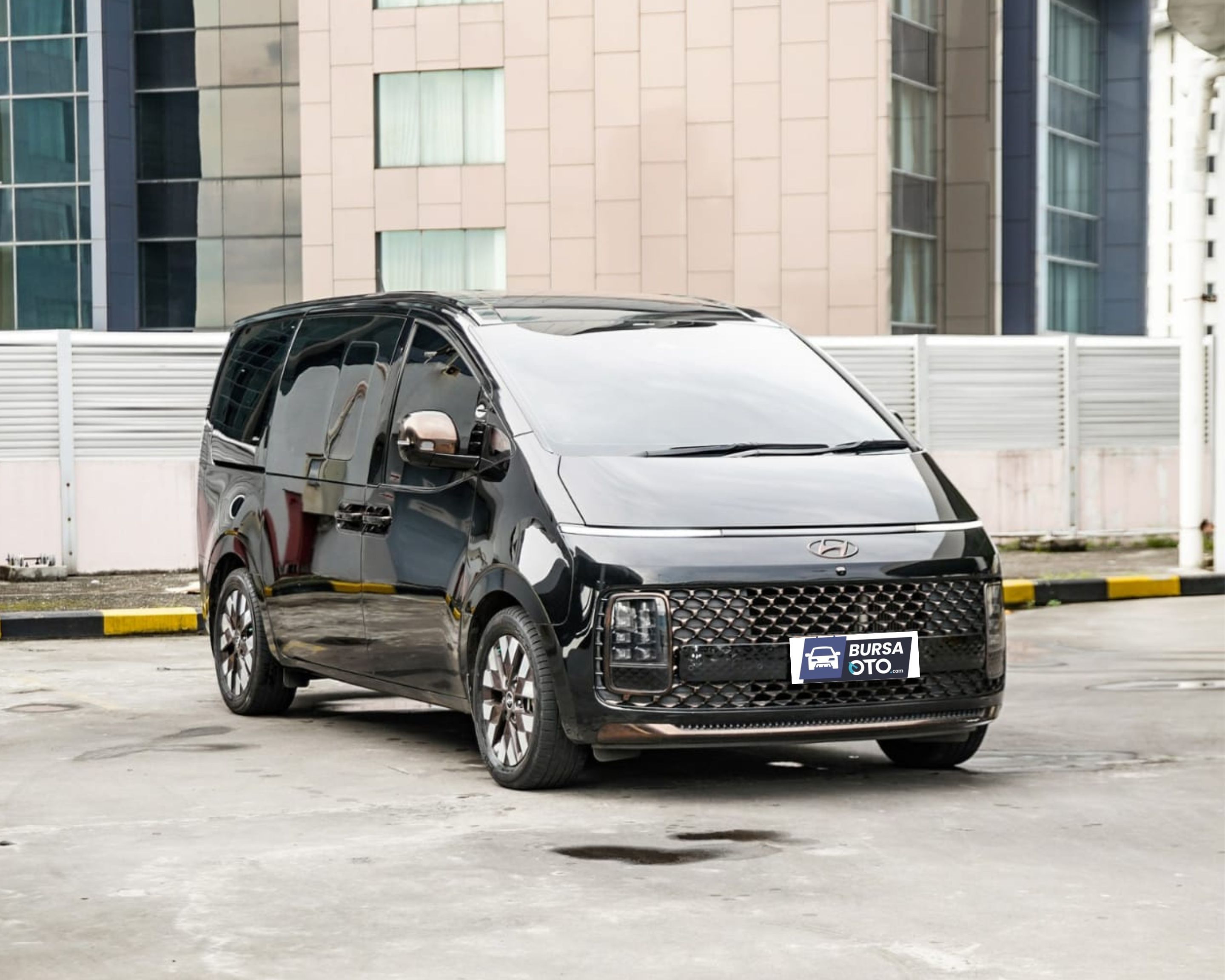 2021 Hyundai Staria Signature 7