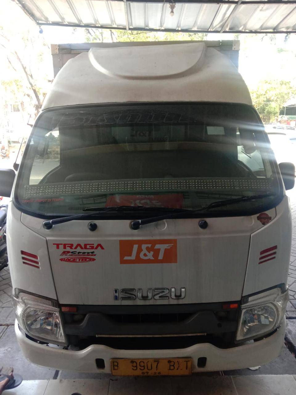 2021 Isuzu Traga Box Aluminium Bekas 2021 Isuzu Traga Box Aluminium Bekas