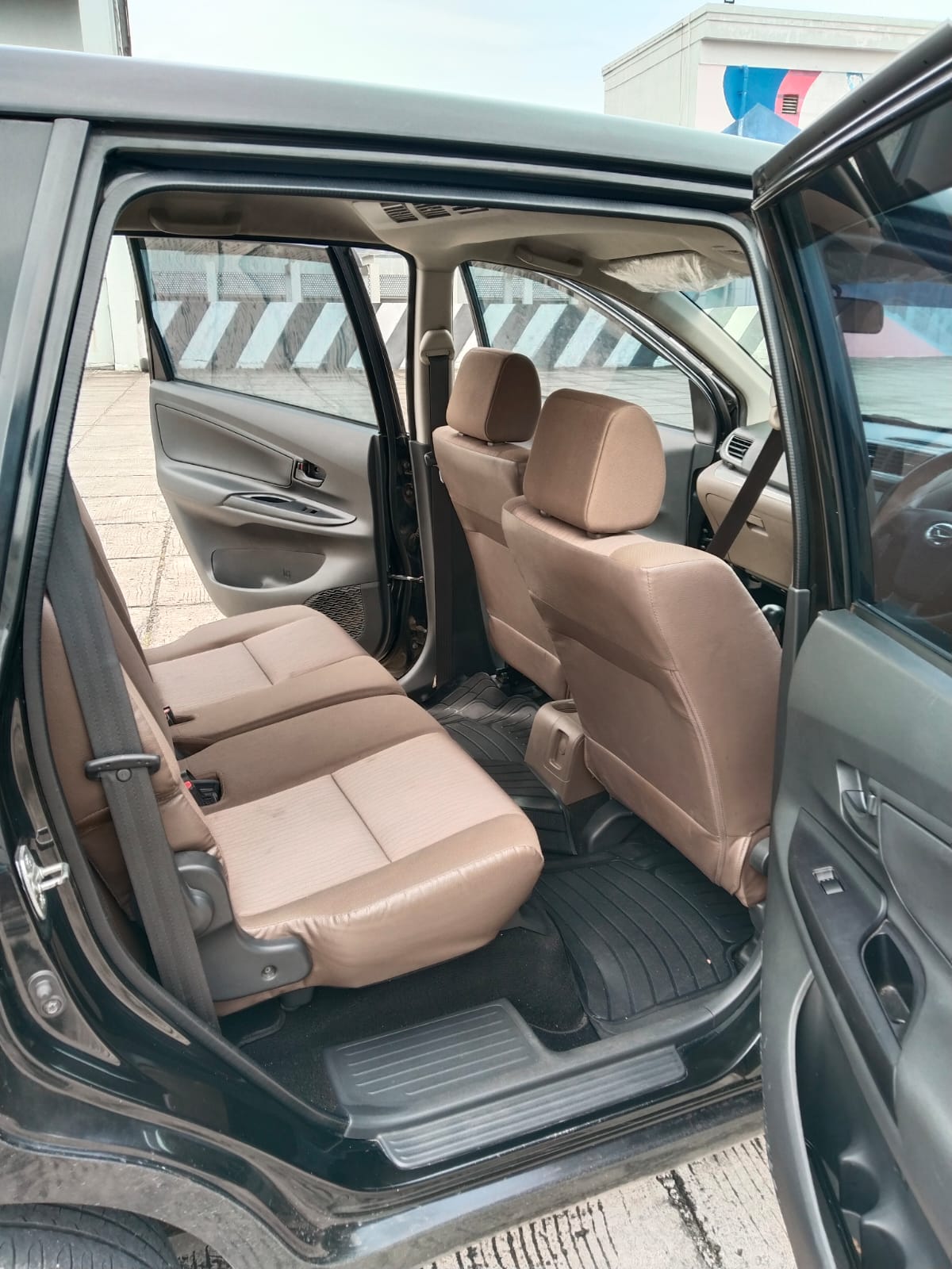 2018 Daihatsu Xenia  1.3 X AT 2018 Daihatsu Xenia  1.3 X AT