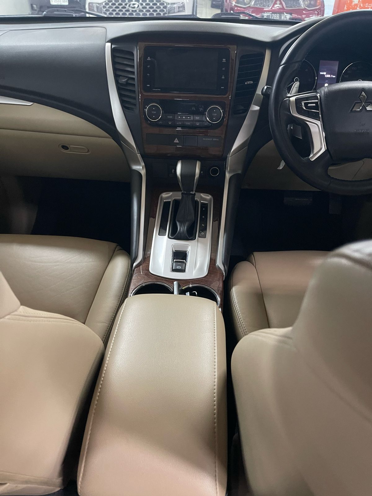 2019 Mitsubishi Pajero Sport 2019 Mitsubishi Pajero Sport