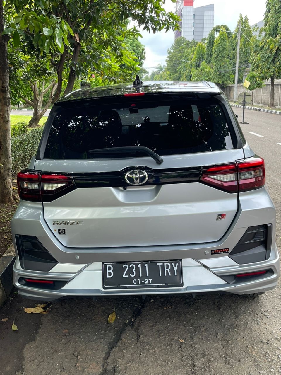 2021 Toyota Raize 1.0T GR CVT TSS TWO TONE 2021 Toyota Raize 1.0T GR CVT TSS TWO TONE