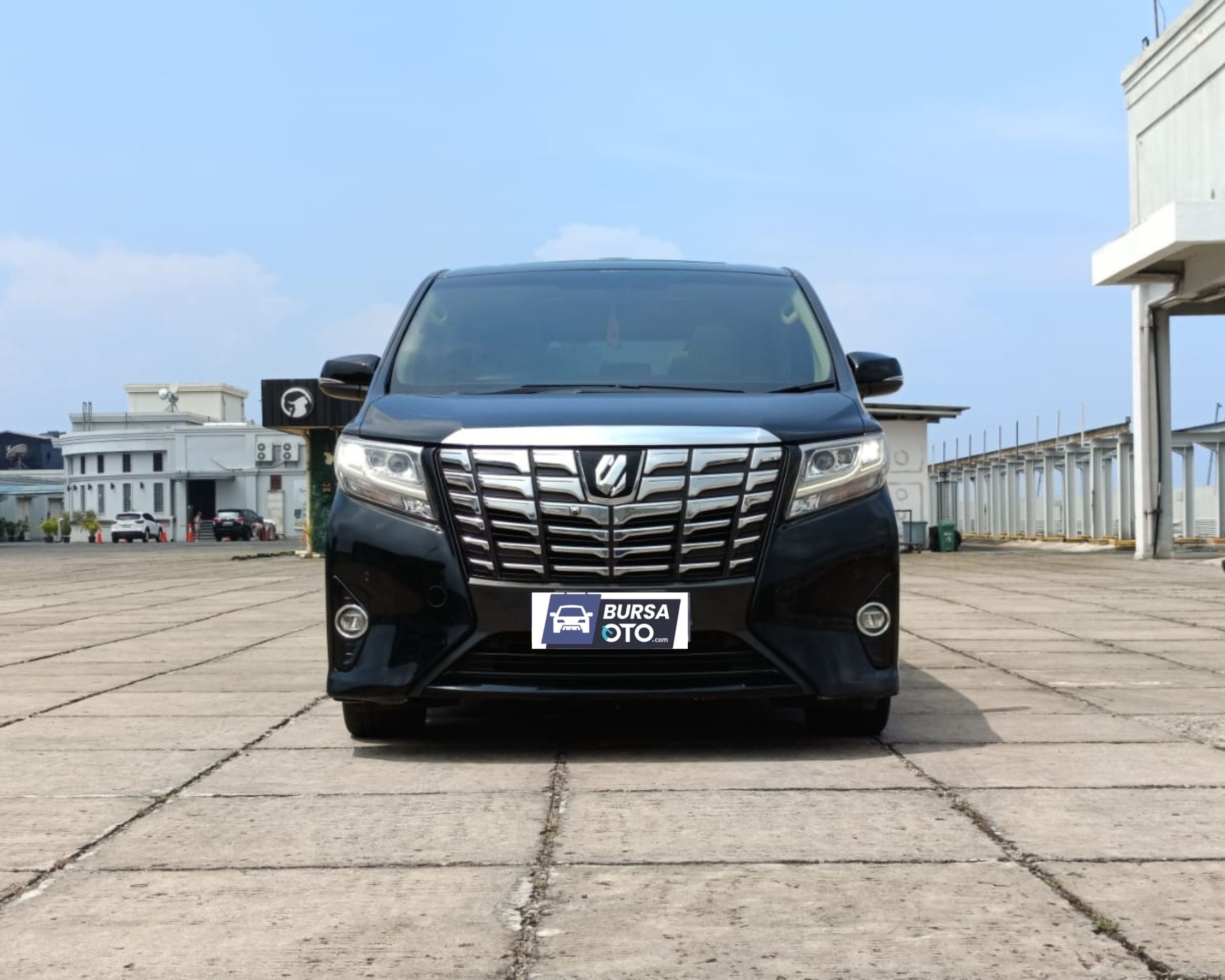 Second Hand 2016 Toyota Alphard Second Hand 2016 Toyota Alphard