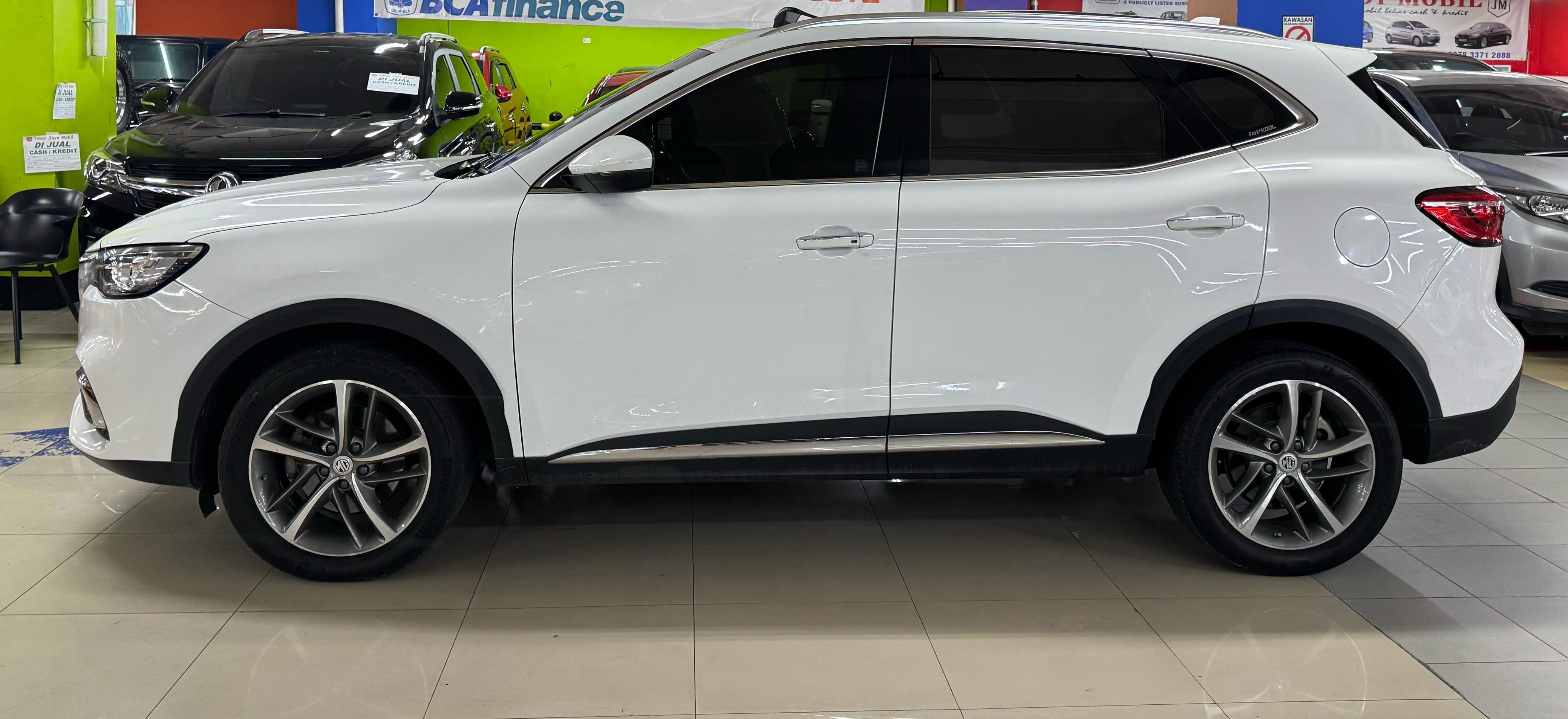 2020 MG HS 2020 MG HS