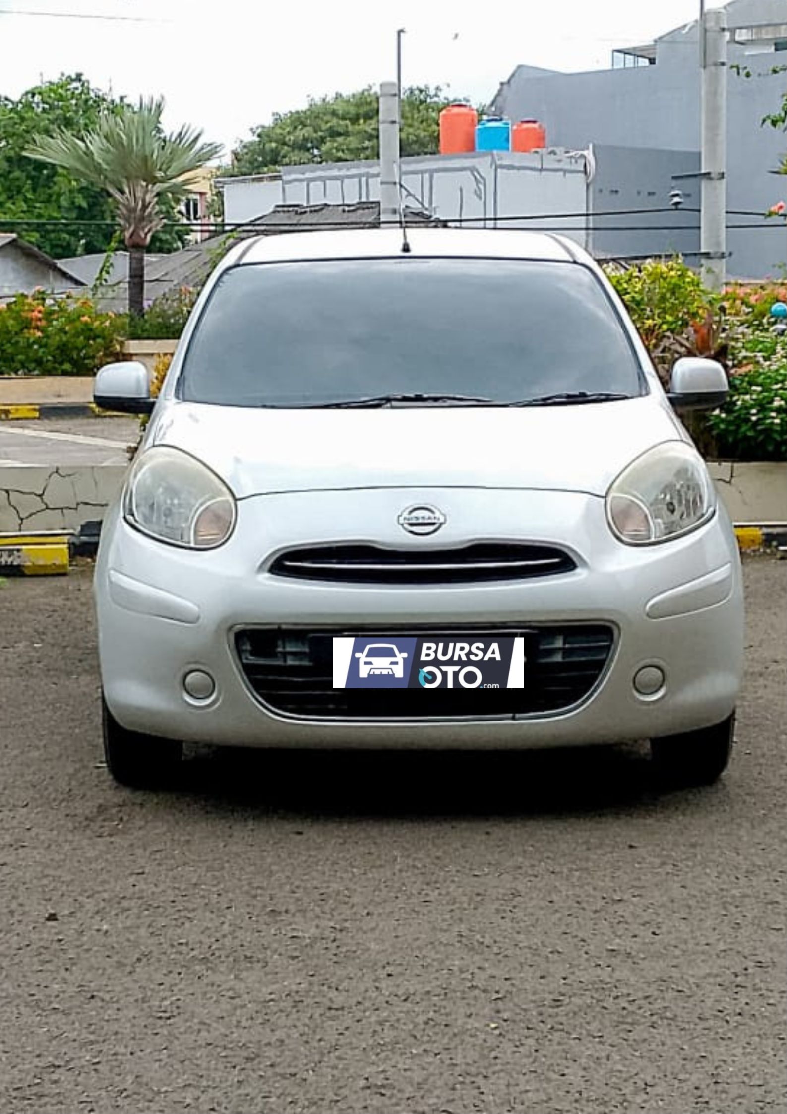 2012 Nissan March Bekas 2012 Nissan March Bekas