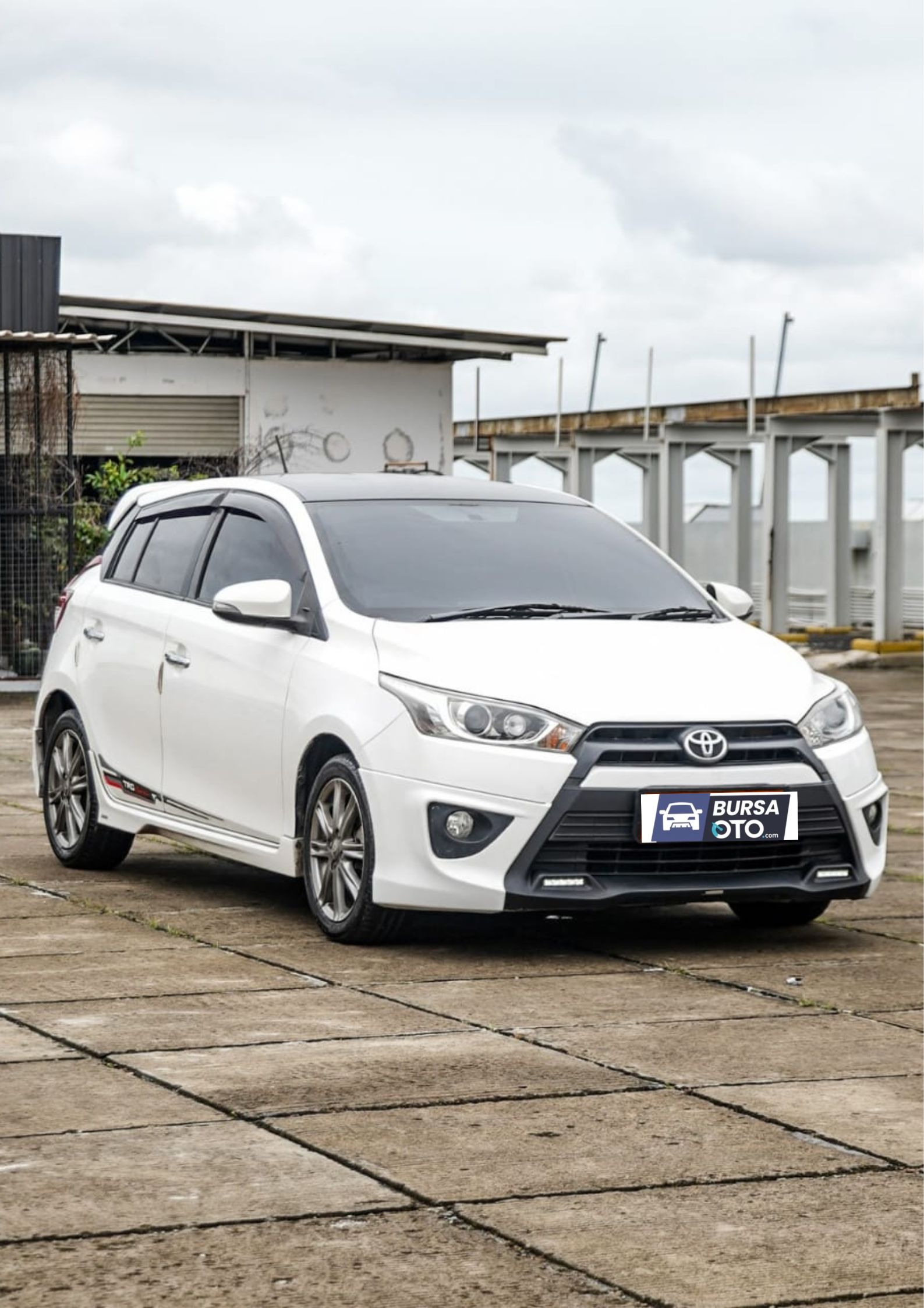 2015 Toyota Yaris Bekas 2015 Toyota Yaris Bekas