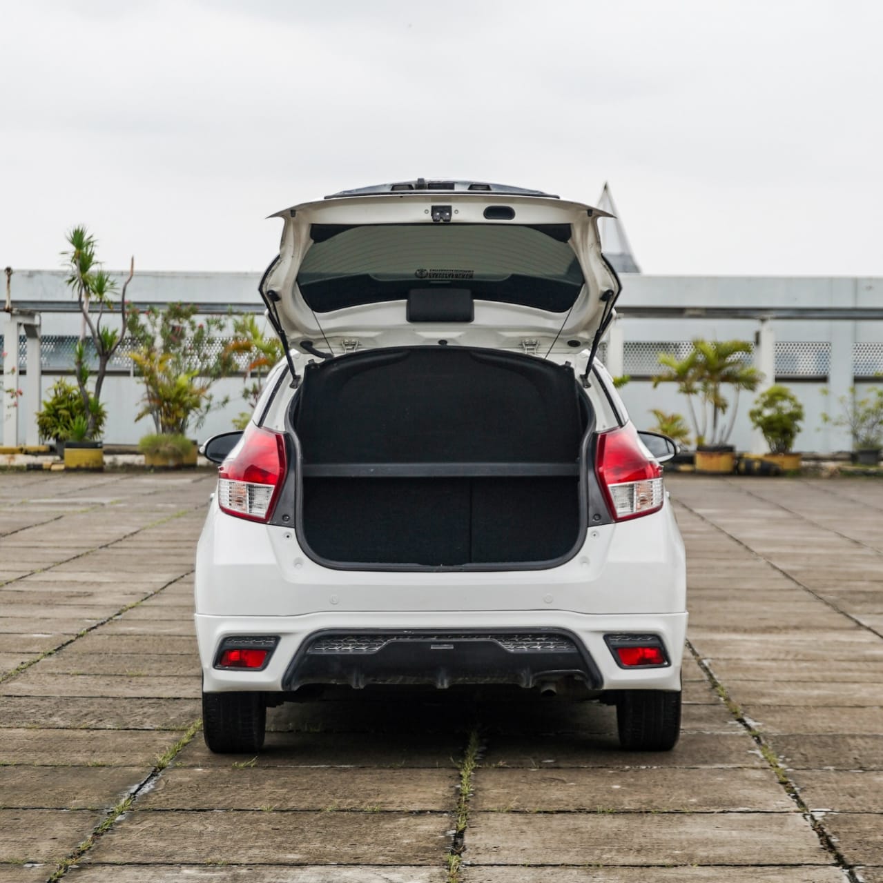 2015 Toyota Yaris 2015 Toyota Yaris