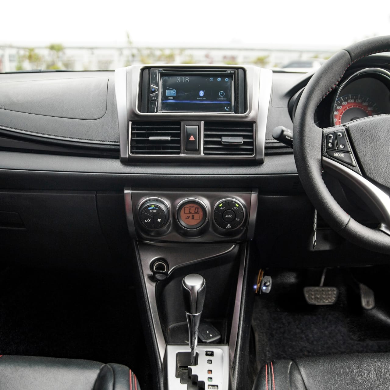 2015 Toyota Yaris 2015 Toyota Yaris