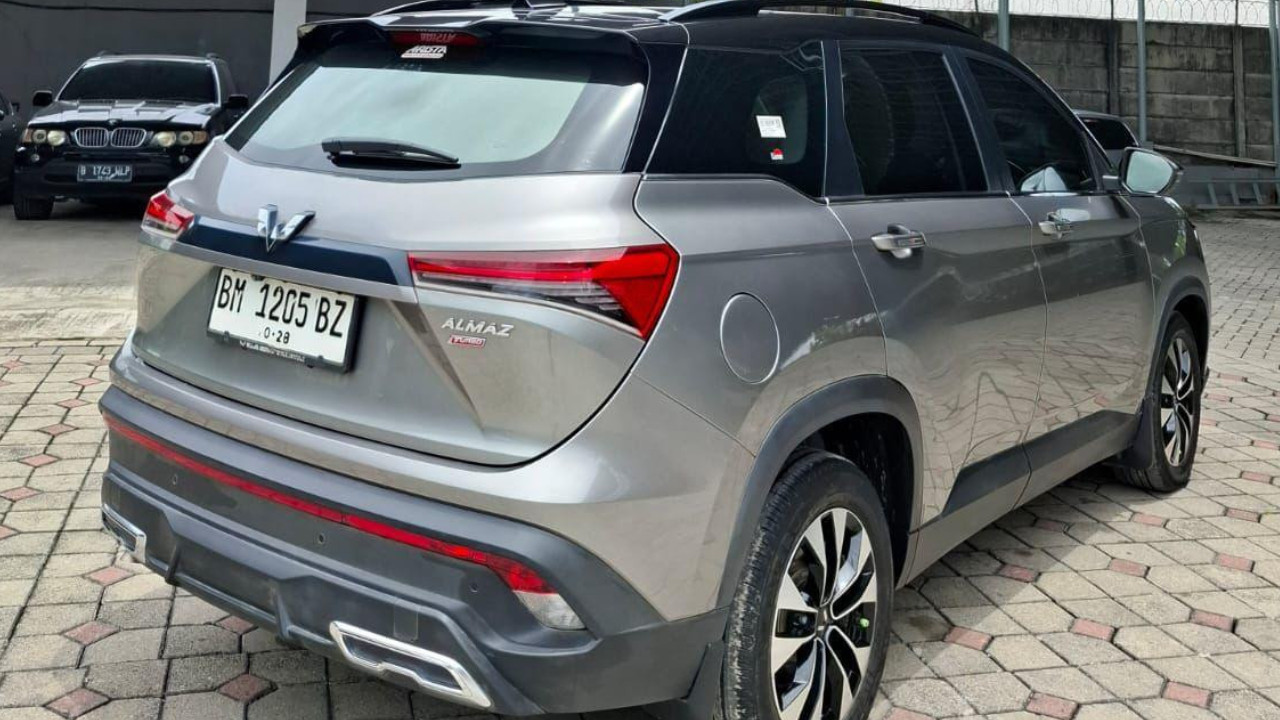 2021 Wuling Almaz RS 1.5L EX 7 Seater 2021 Wuling Almaz RS 1.5L EX 7 Seater