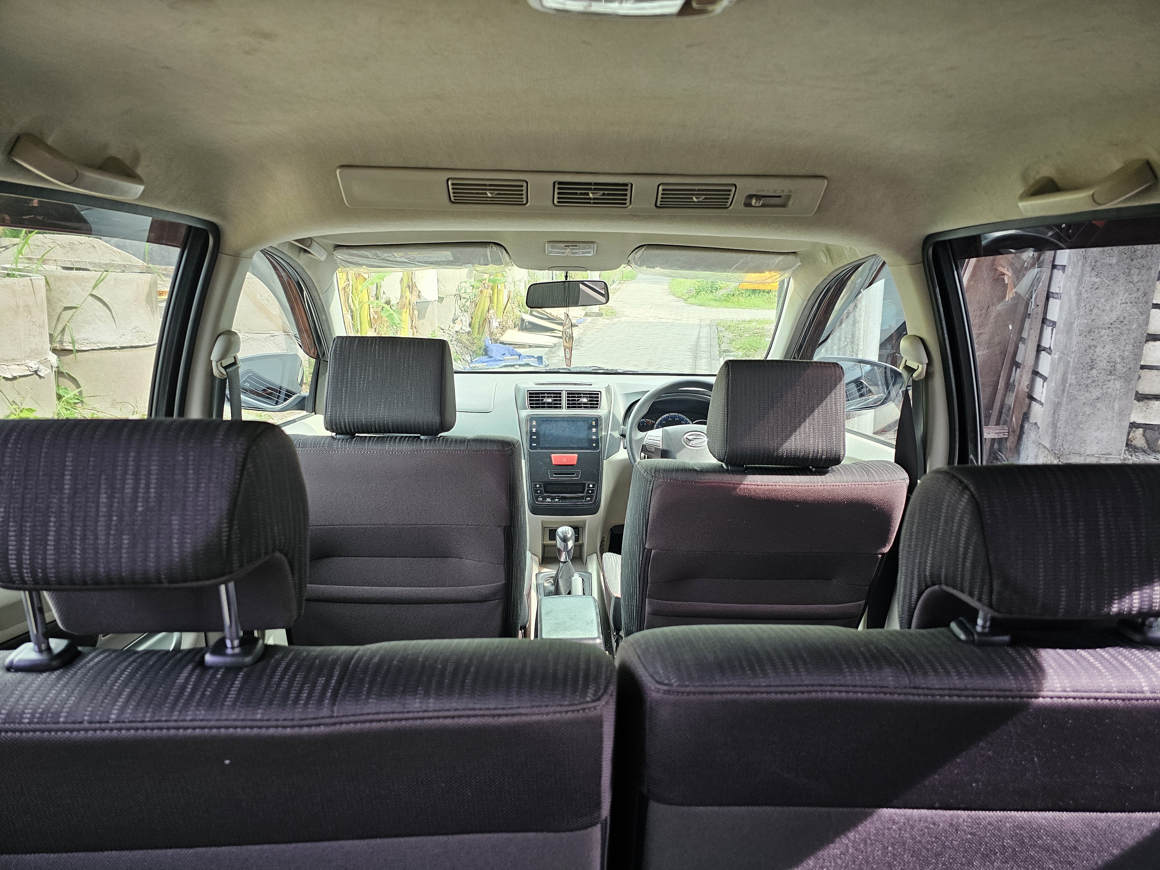 2021 Daihatsu Xenia  1.3 R AT 2021 Daihatsu Xenia  1.3 R AT