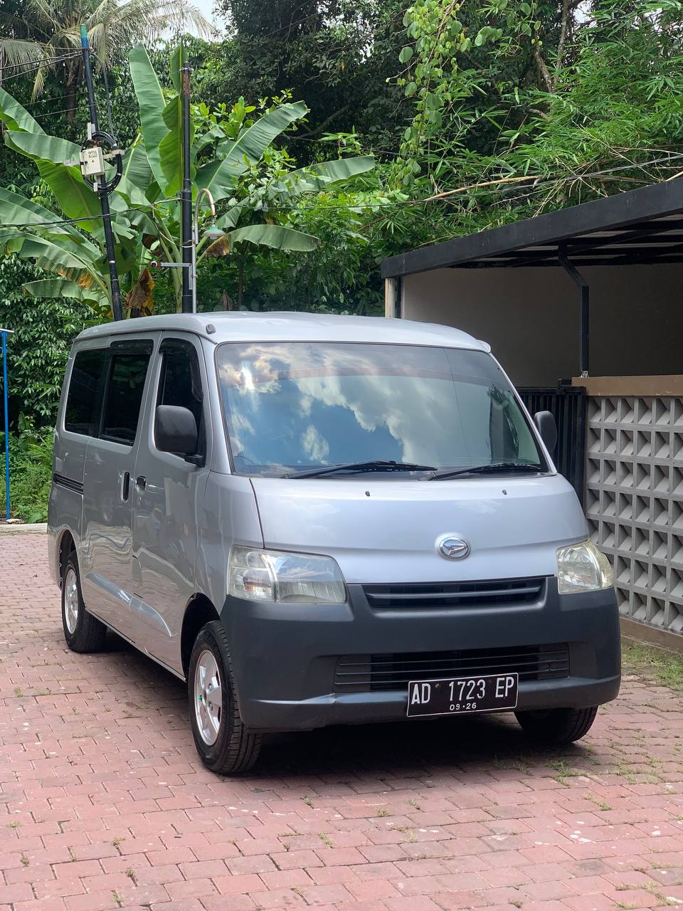 2011 Daihatsu Gran Max MB Minibus 1.3L D Mini Bus MT 2011 Daihatsu Gran Max MB Minibus 1.3L D Mini Bus MT