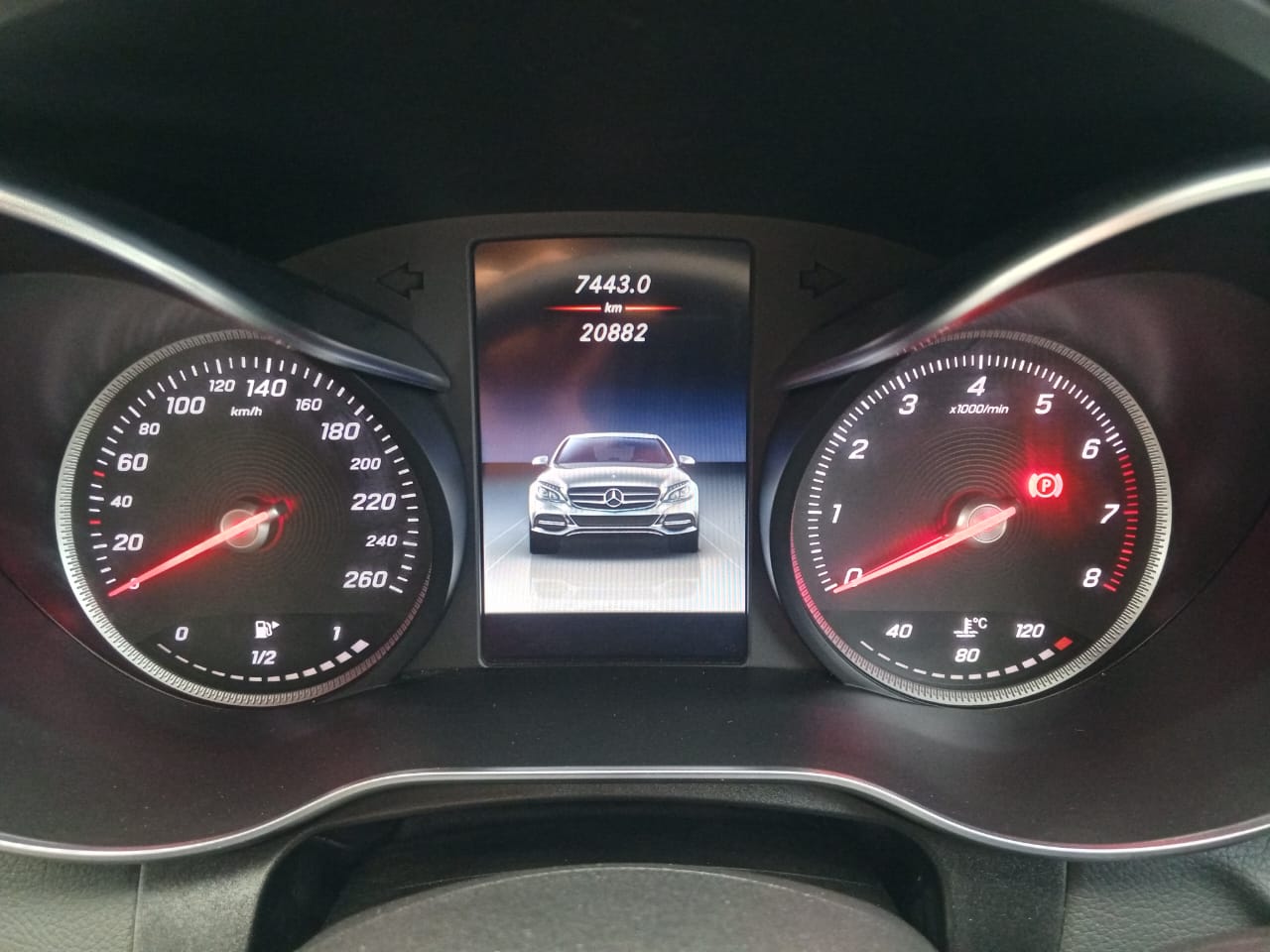 2018 Mercedes Benz C-Class  C 200 AMG 2018 Mercedes Benz C-Class  C 200 AMG