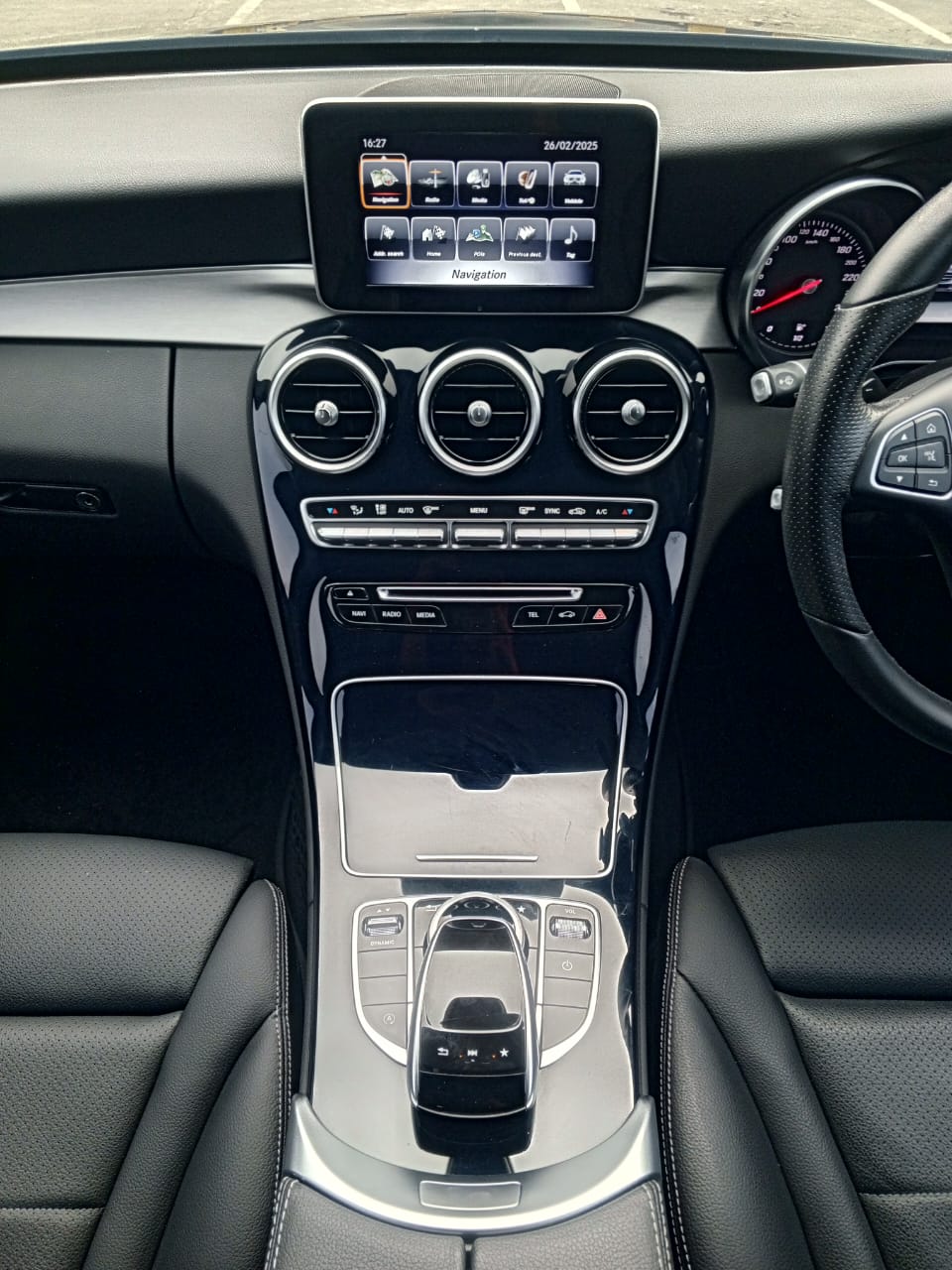 2018 Mercedes Benz C-Class  C 200 AMG 2018 Mercedes Benz C-Class  C 200 AMG