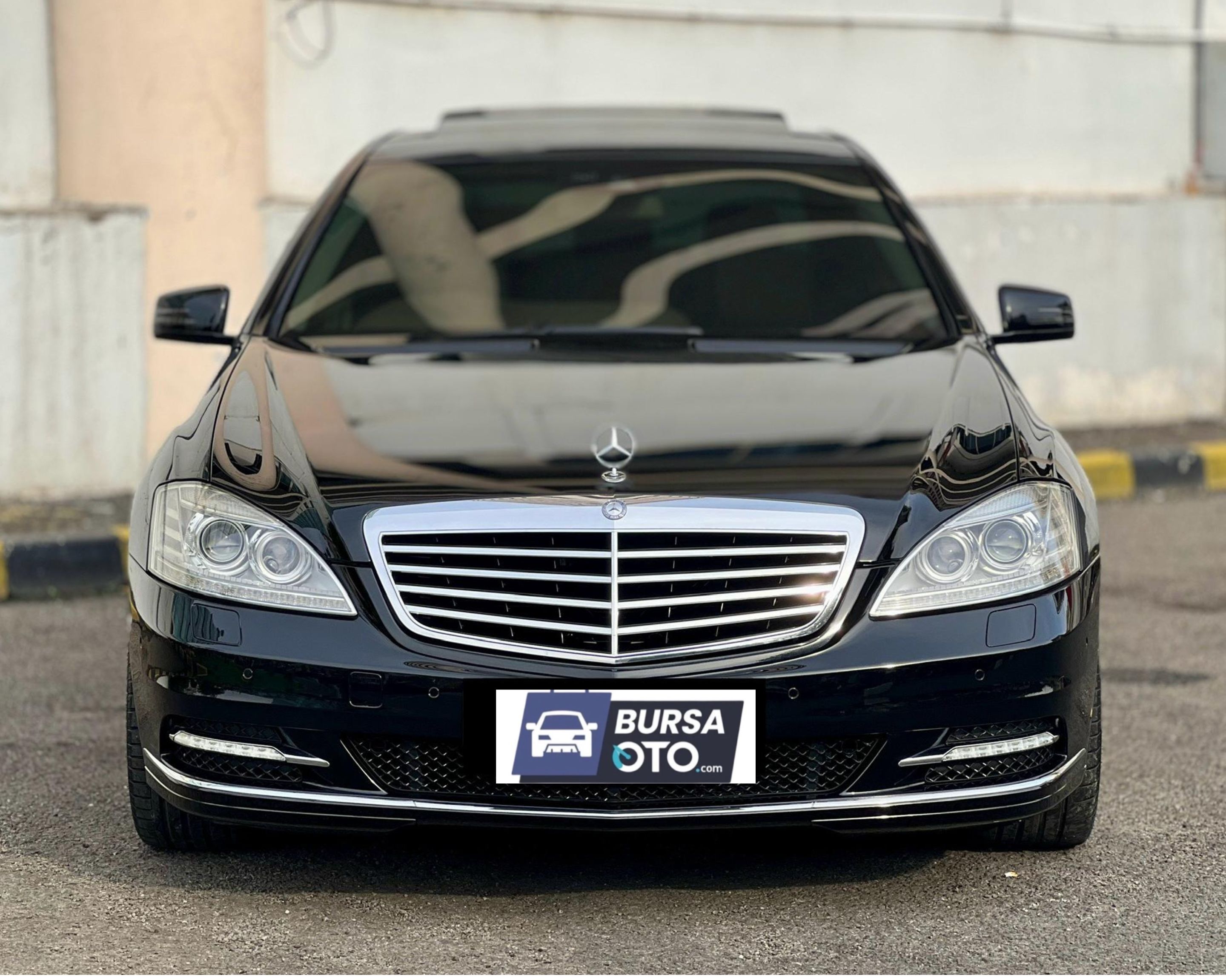 Second Hand 2010 Mercedes Benz S-Class Second Hand 2010 Mercedes Benz S-Class