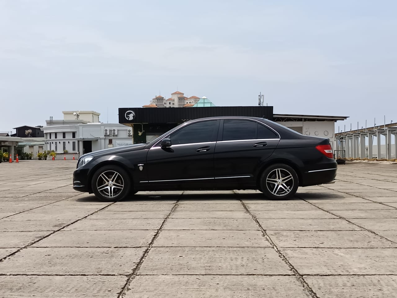 2011 Mercedes Benz C-Class Sedan 2011 Mercedes Benz C-Class Sedan